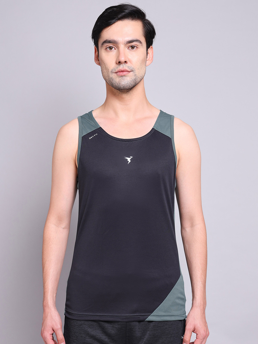 

Technosport Men Colourblocked Anti Odour Gym Vest, Brown