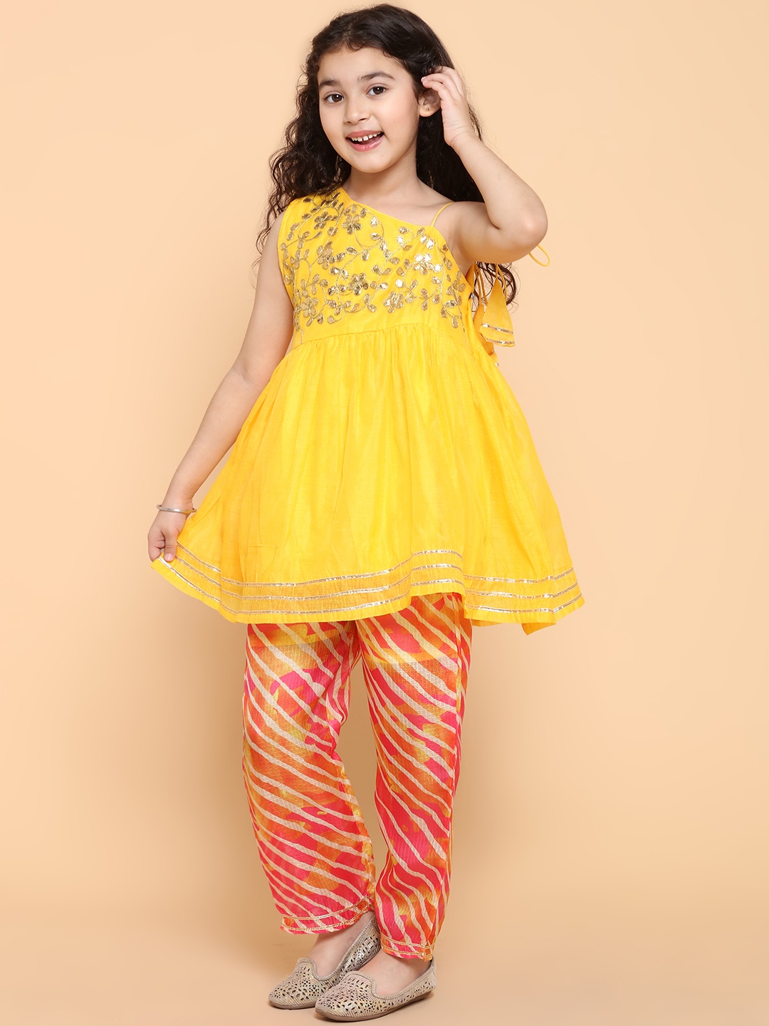 

Aj DEZInES Girls Embroidered Pleated Kurta with Salwar, Yellow