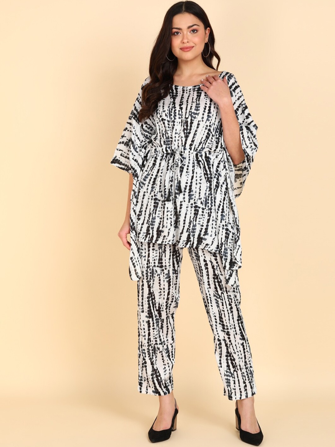 

VEDANA Women Printed Kaftan Top With Trouser, Black