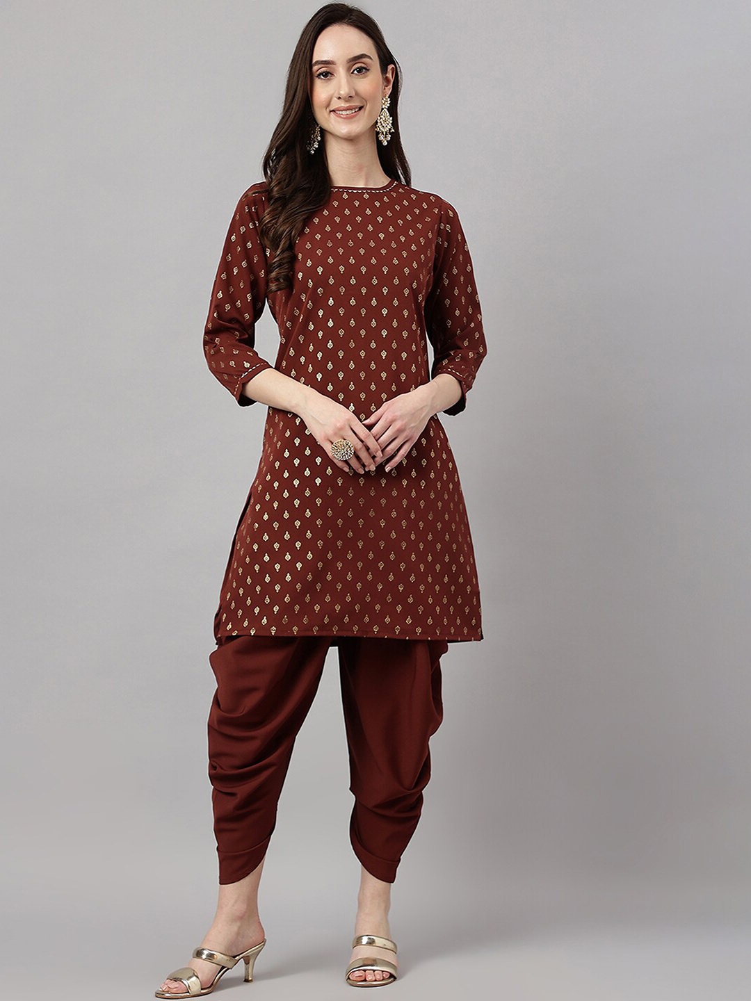 

Janasya Women Ethnic Motifs Printed Gotta Patti Kurta with Dhoti Pants, Brown