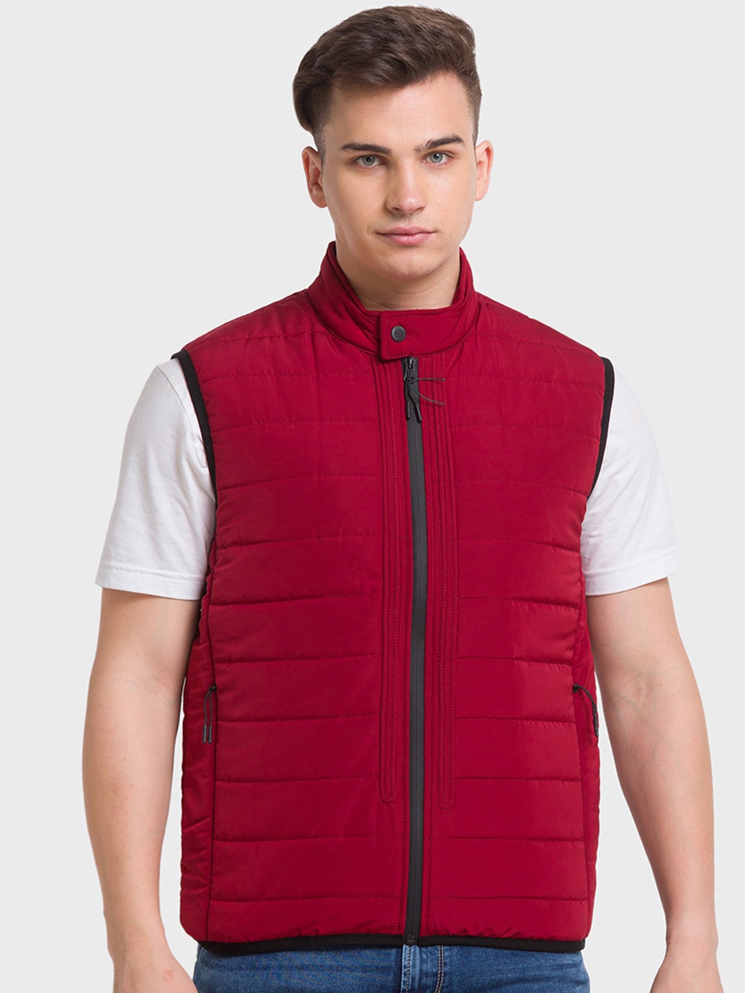 

ColorPlus Men Sleeveless Padded Jacket, Red