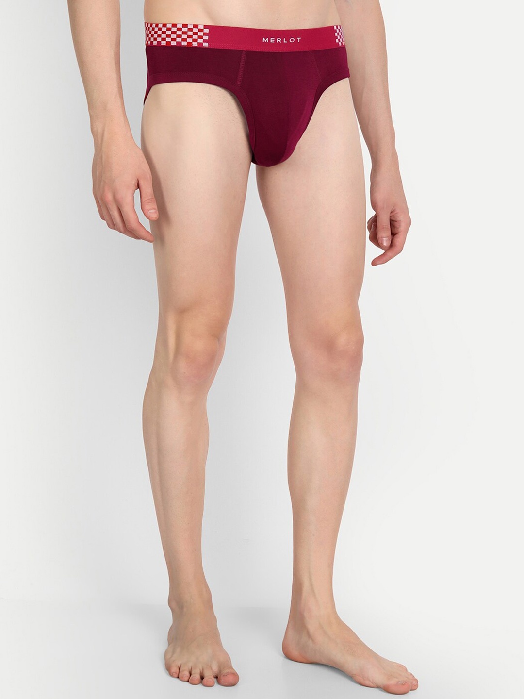 

MERLOT Men Solid Briefs, Maroon