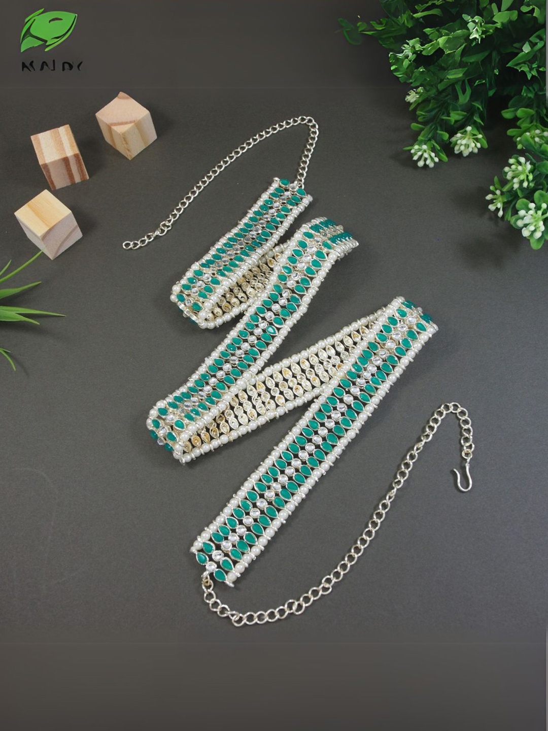 

I Jewels Gold-Plated Kundan Studded & Beaded Kamarbandh, Green