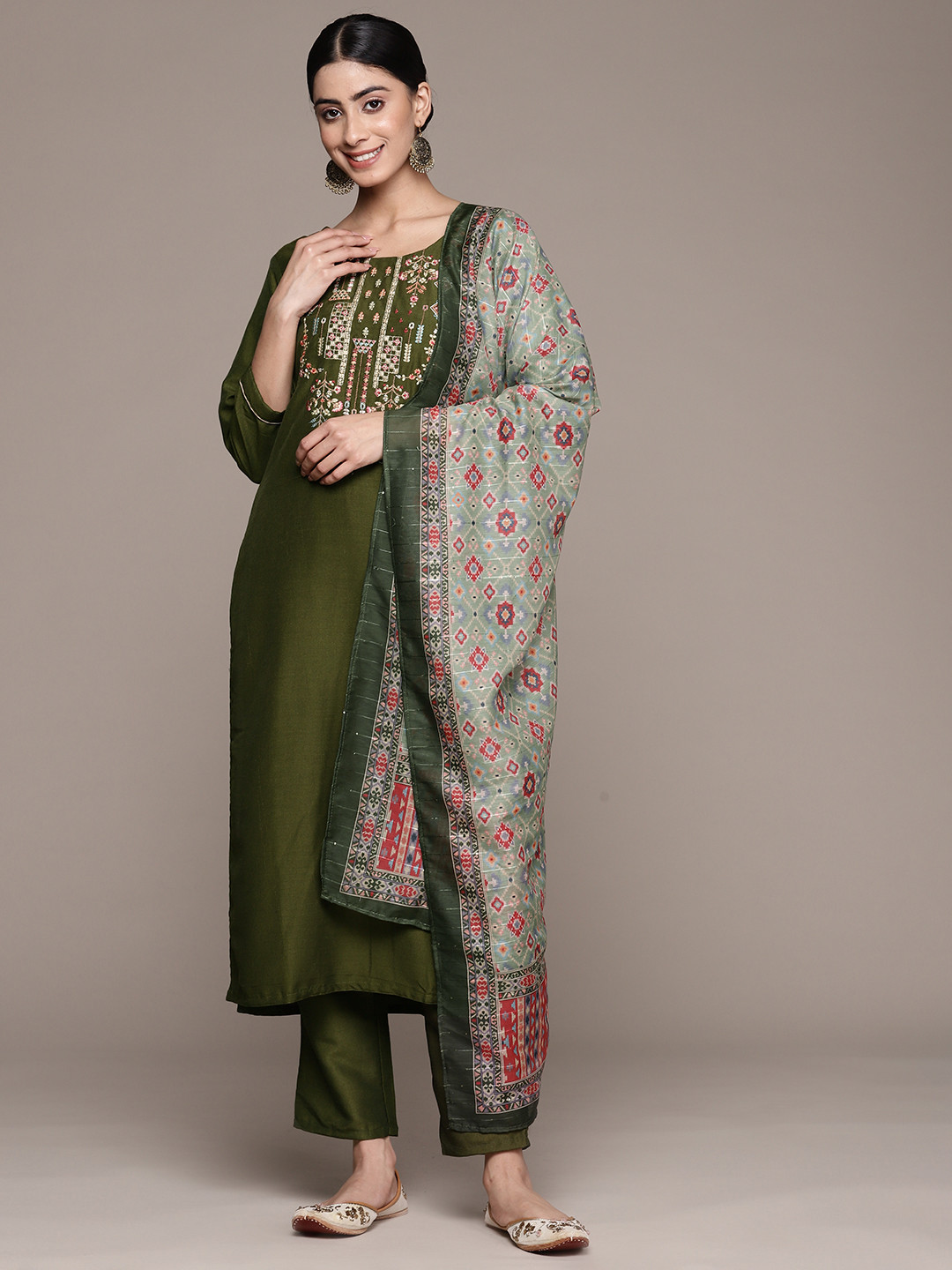 

Anubhutee Women Ethnic Motifs Embroidered Thread Work Kurta With Trousers & Dupatta, Olive