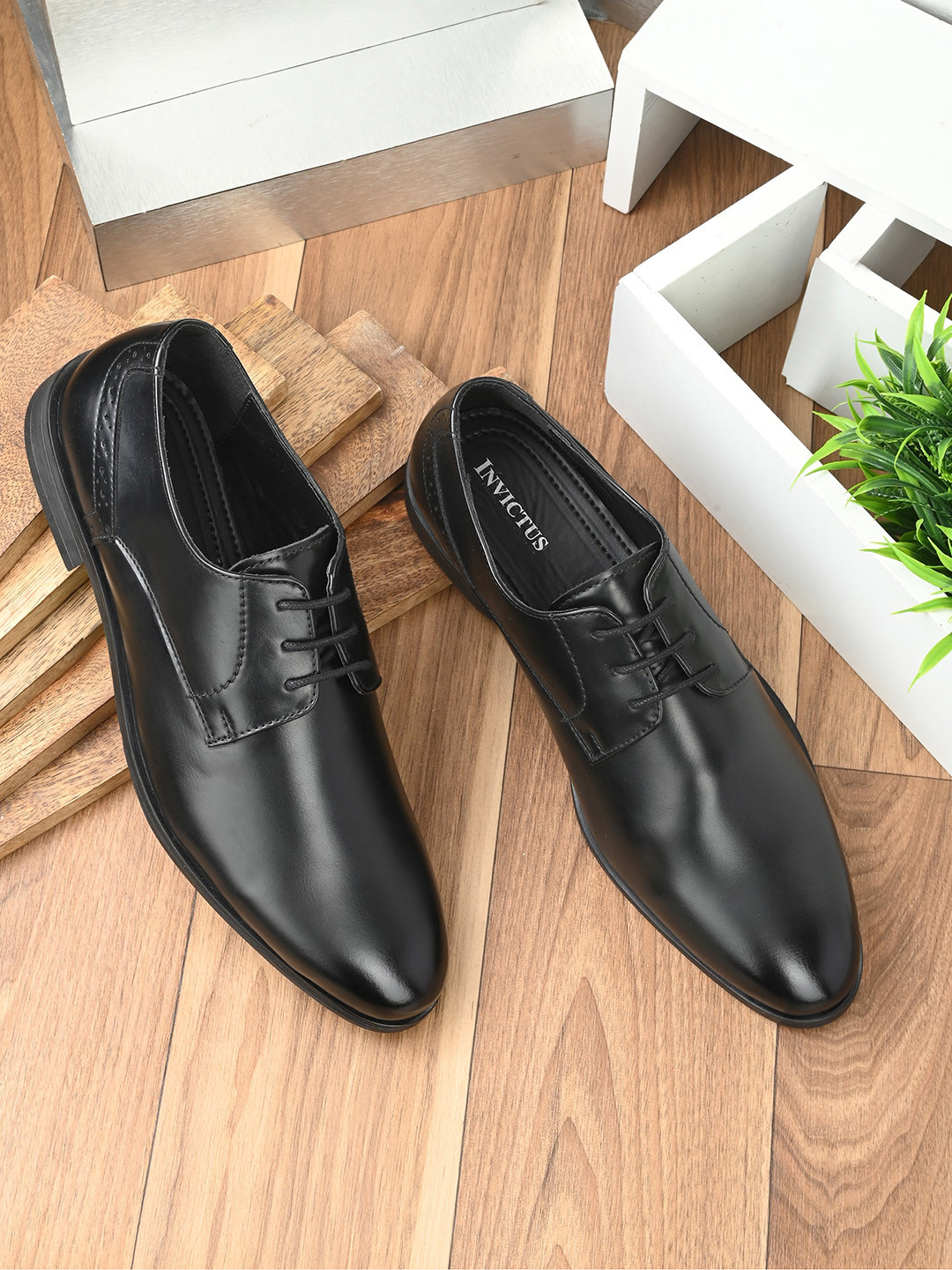 

INVICTUS Men Formal Derbys, Black