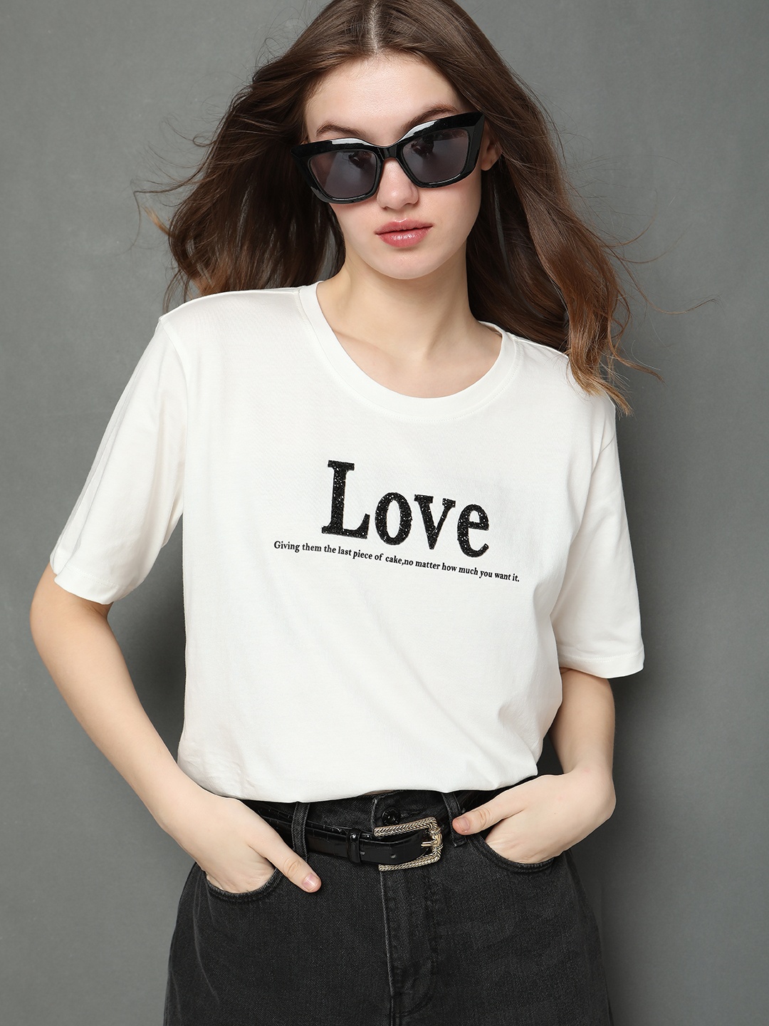 

Vero Moda Women Typography Printed Drop-Shoulder Sleeves Cotton T-shirt, White