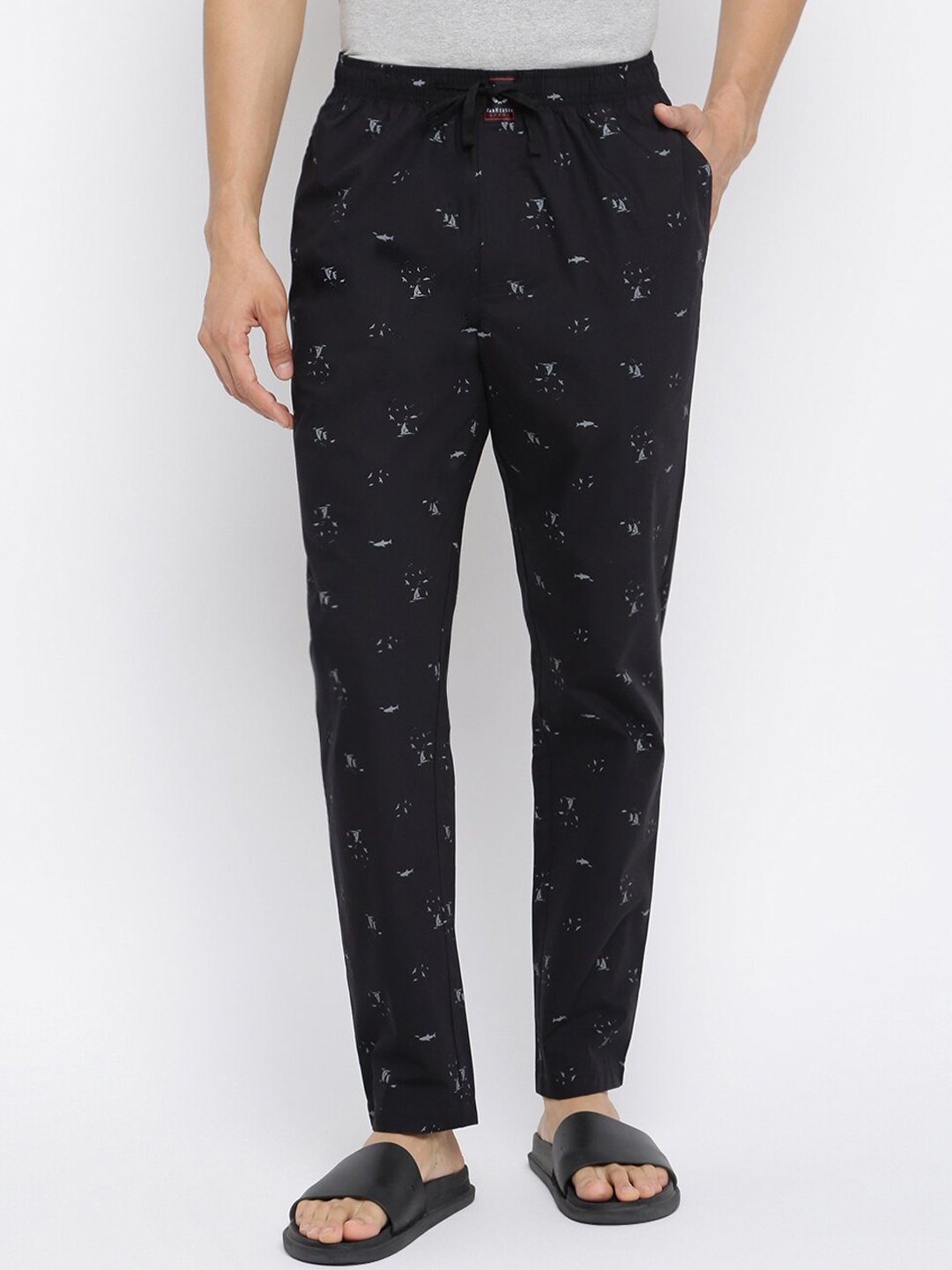 

Van Heusen Sport Men Allover Print Varsity Inspired Drawstring Waist Pyjamas, Black