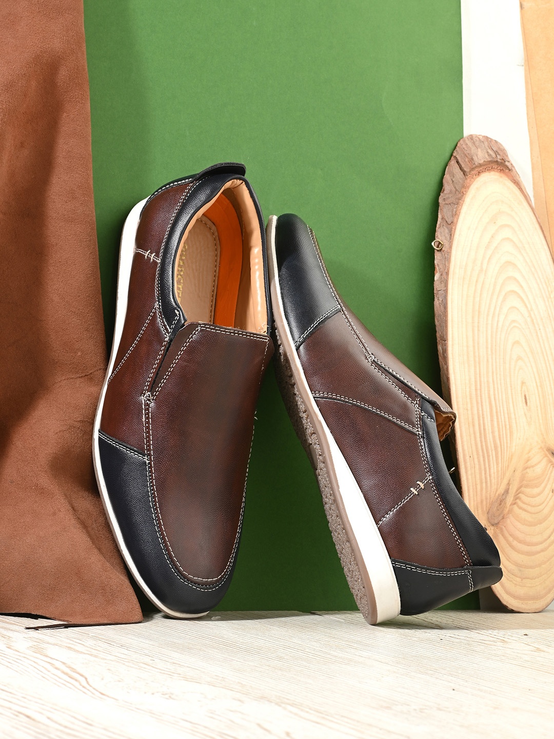 

Roadster Men PU Slip-On Sneakers, Brown