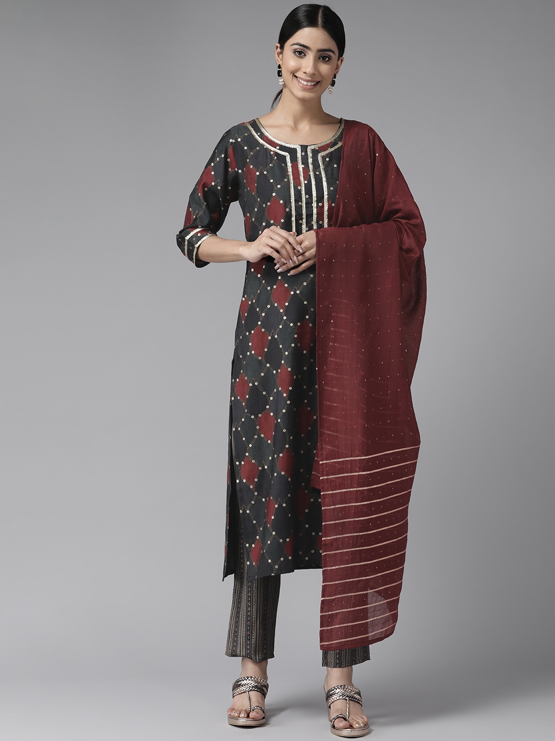 

Ginni Arora Label Printed Chanderi Silk Kurta with Trousers & Dupatta, Black