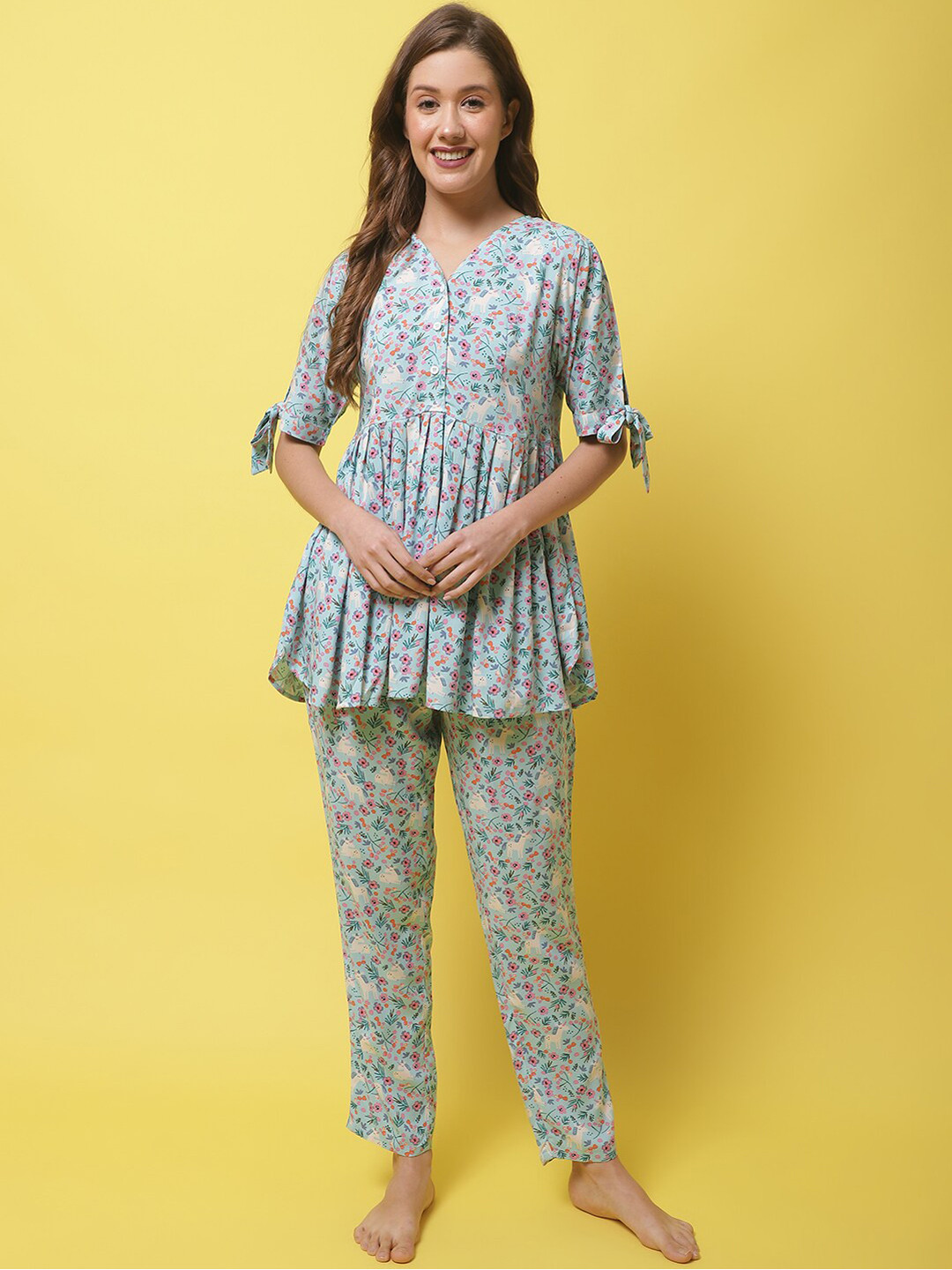 

Claura Women Floral Printed Night Suit, Turquoise blue