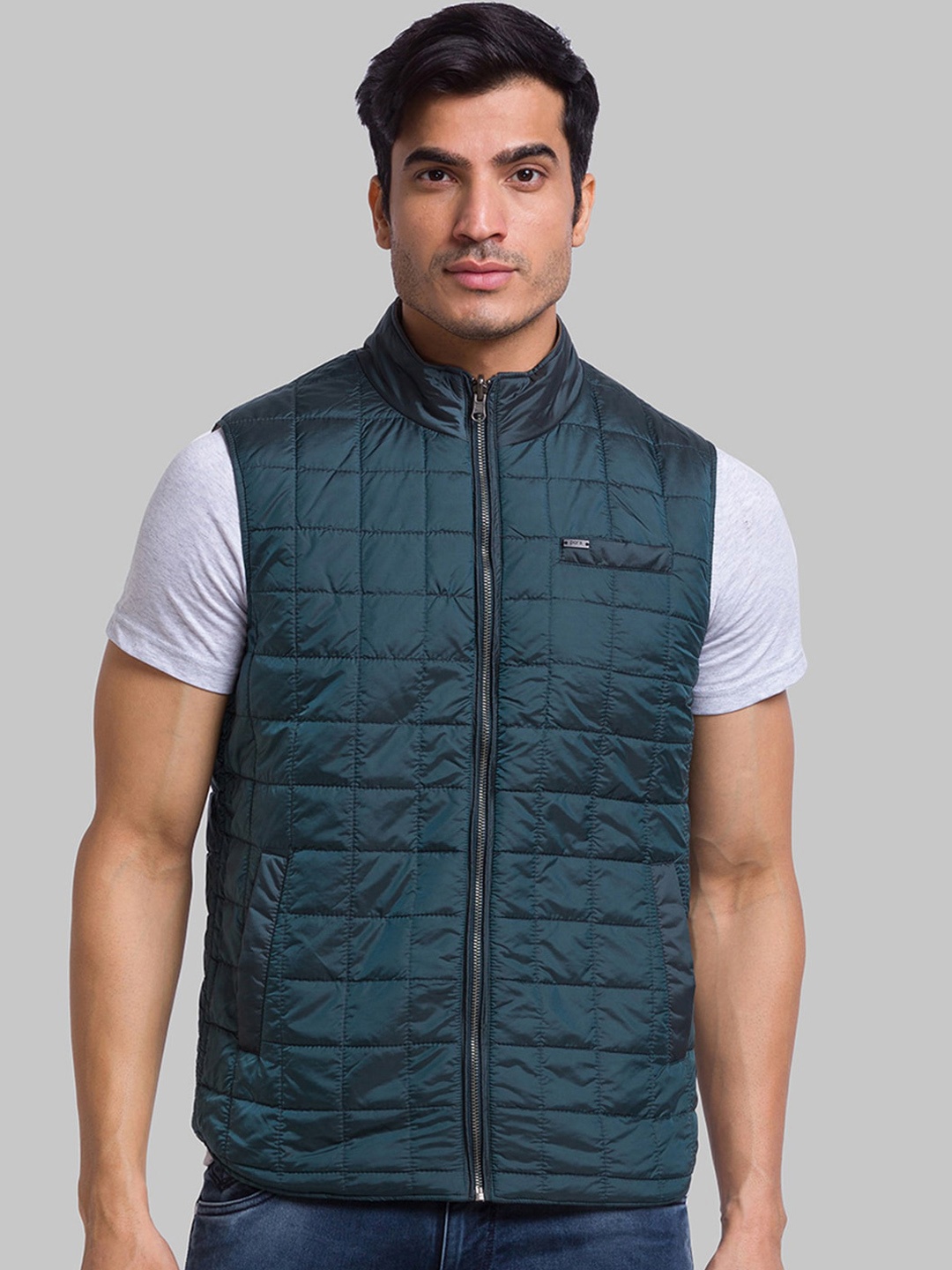 

Parx Men Sleeveless Padded Jacket, Green