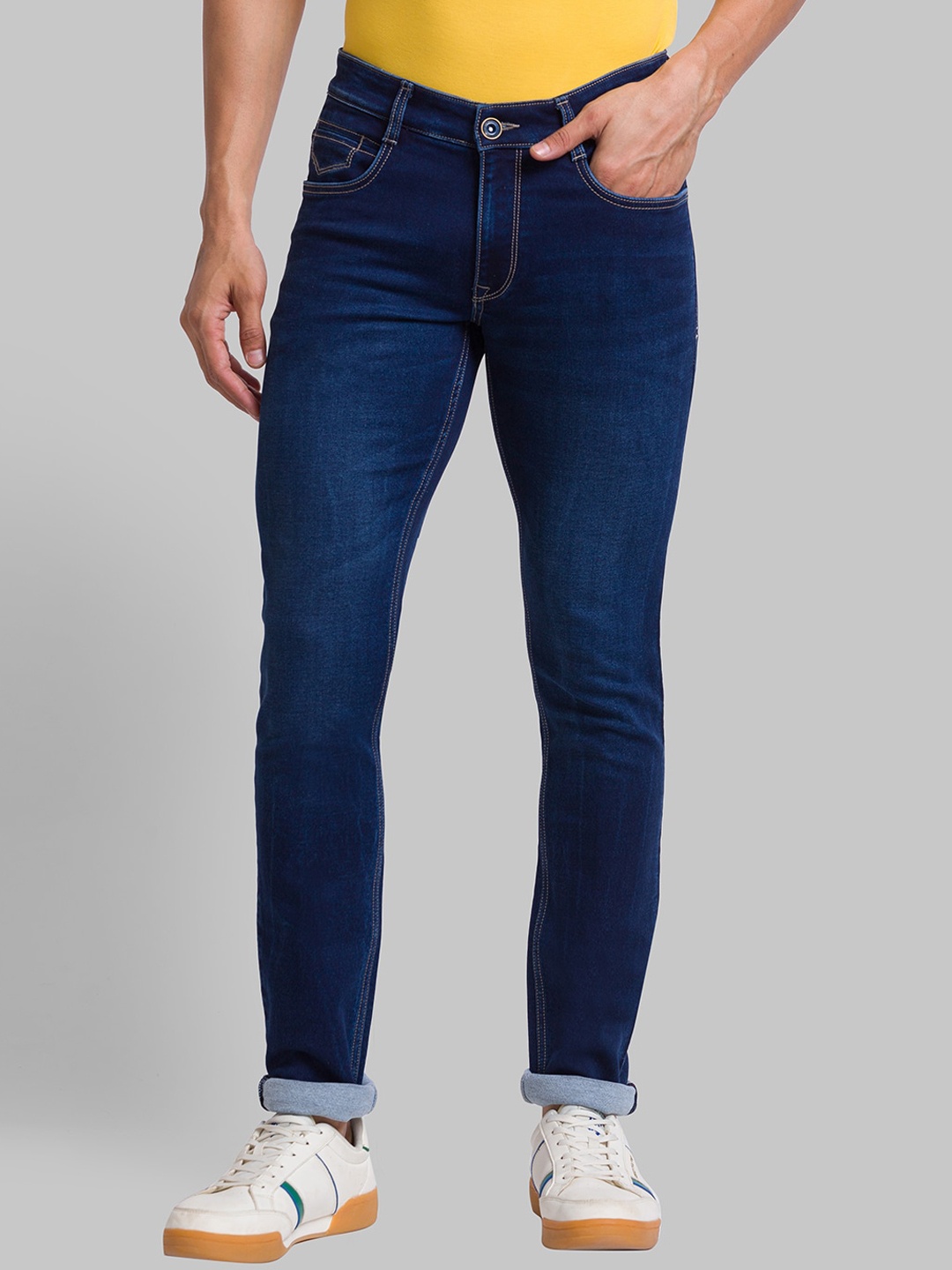 

Parx Men Tapered Fit Light Fade Jeans, Blue