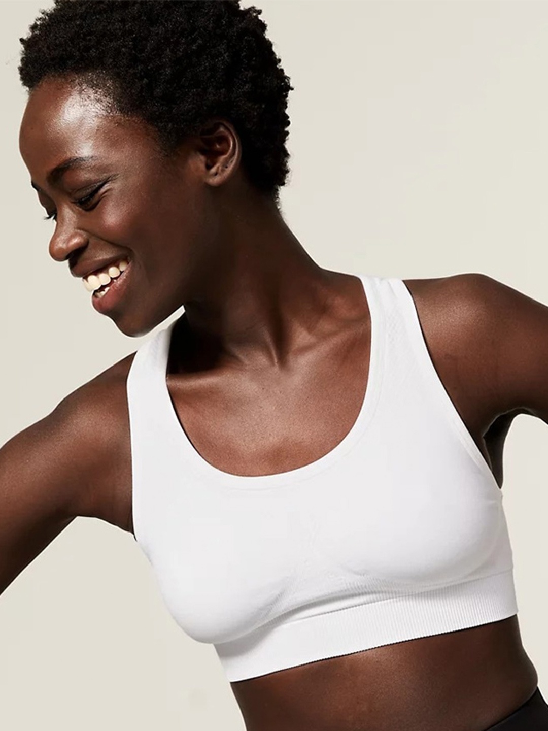 

Marks & Spencer Non Padded Non-Wired Seamless All Day Comfort Sports Bra, White