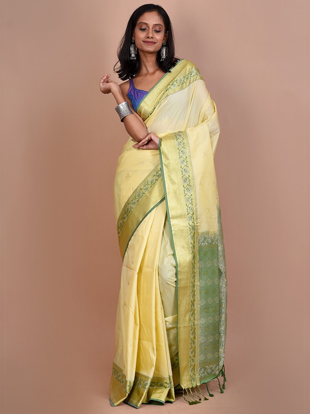 

AllSilks Floral Woven Design Zari Silk Blend Kanjeevaram Saree, Cream