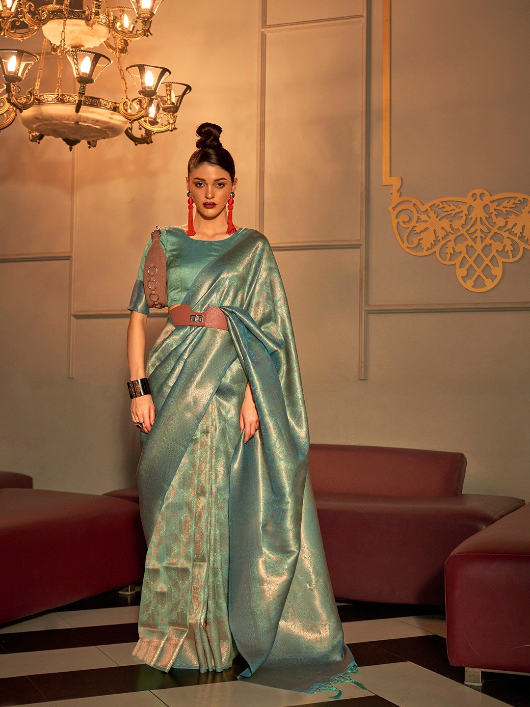 

Mitera Ethnic Motifs Woven Design Zari Pure Silk Saree, Blue