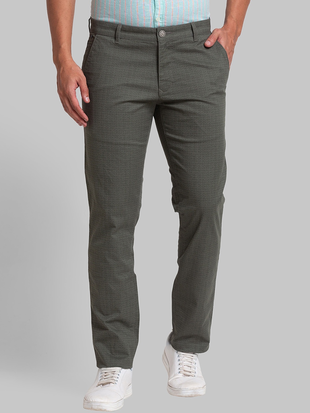 

Parx Men Checked Tapered Fit Trousers, Green