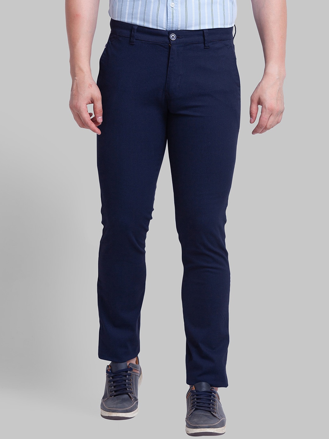 

Parx Men Textured Tapered Fit Mid-Rise Trousers, Navy blue