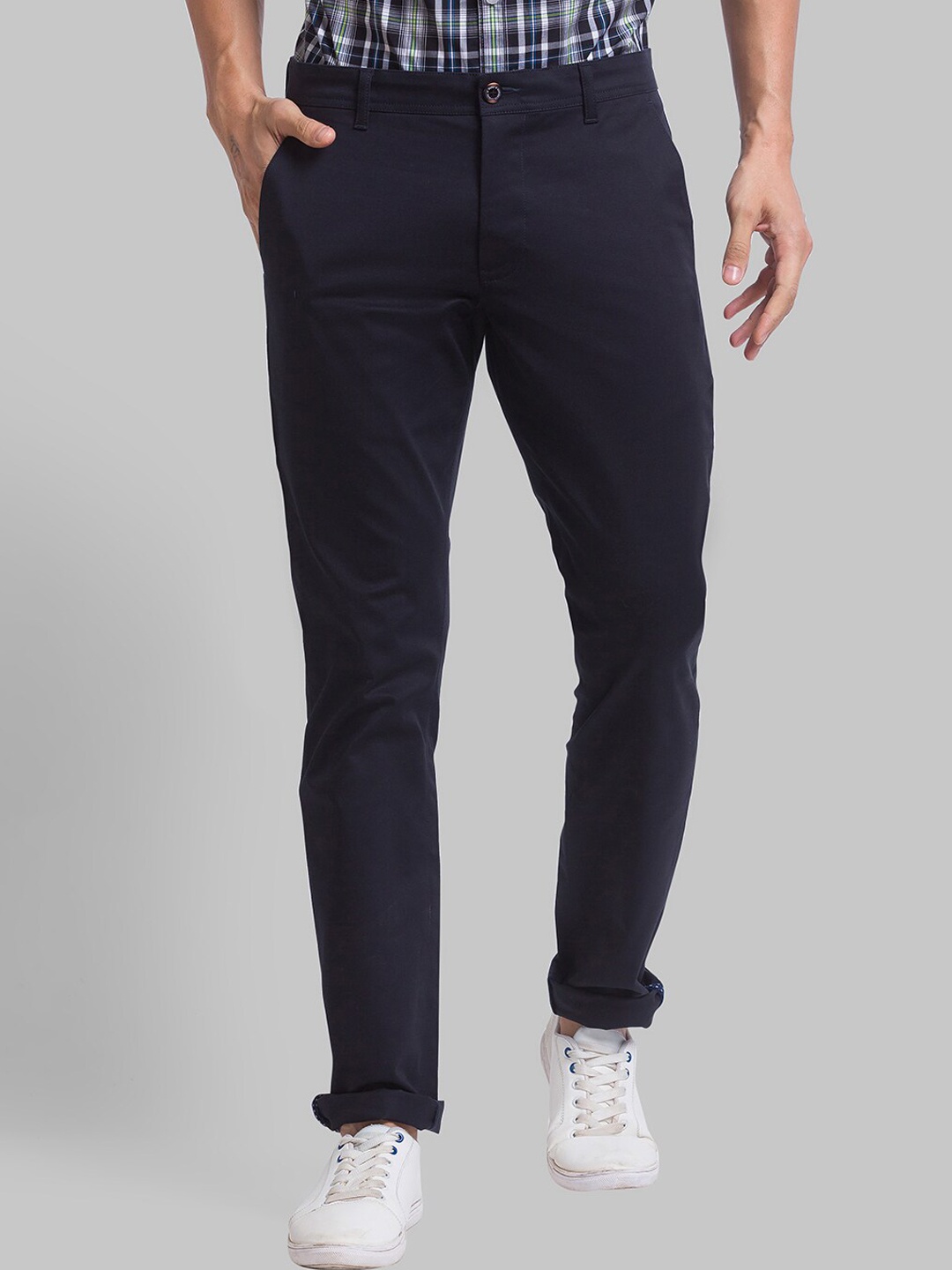 

Parx Men Tapered Fit Chinos Trousers, Black