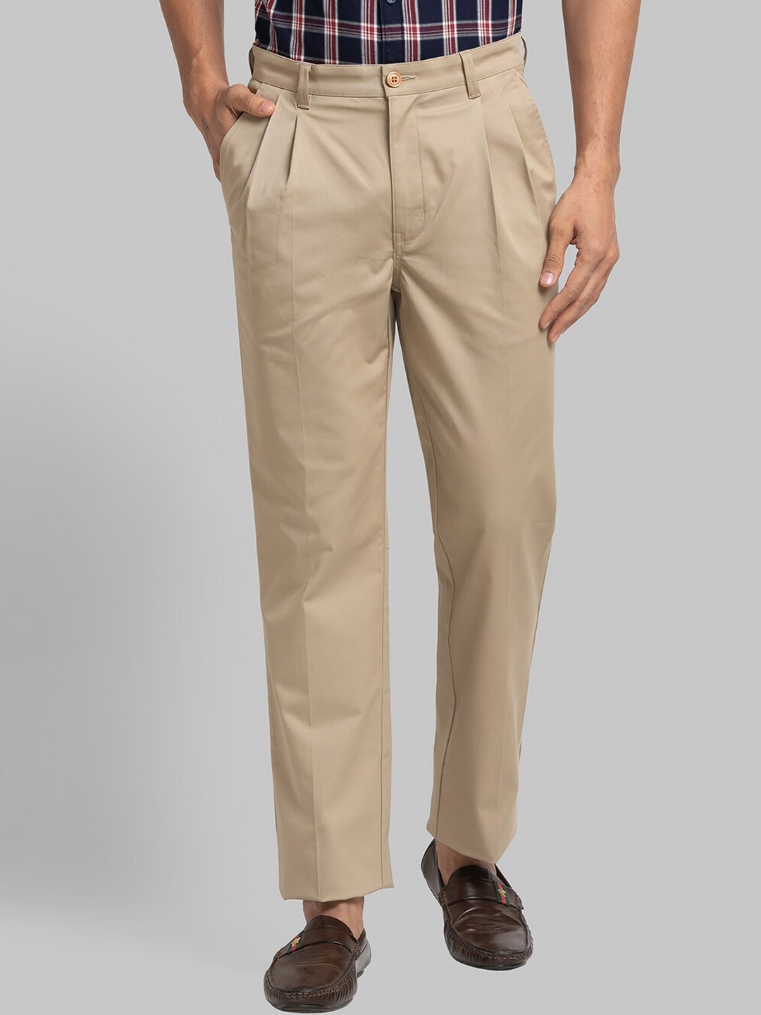 

Parx Men Pleated Trousers, Khaki