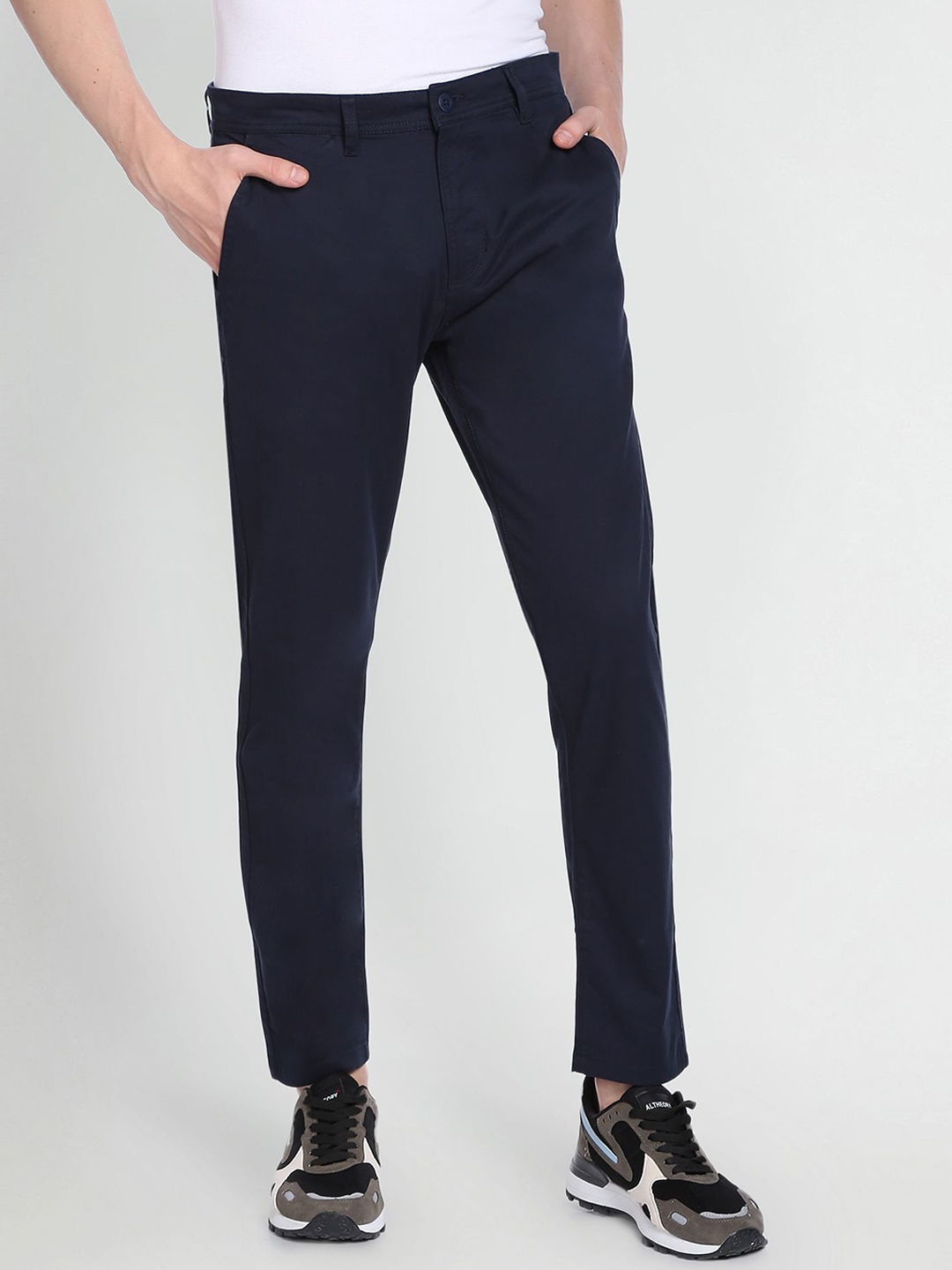 

Flying Machine Solid Twill Casual Trousers, Blue