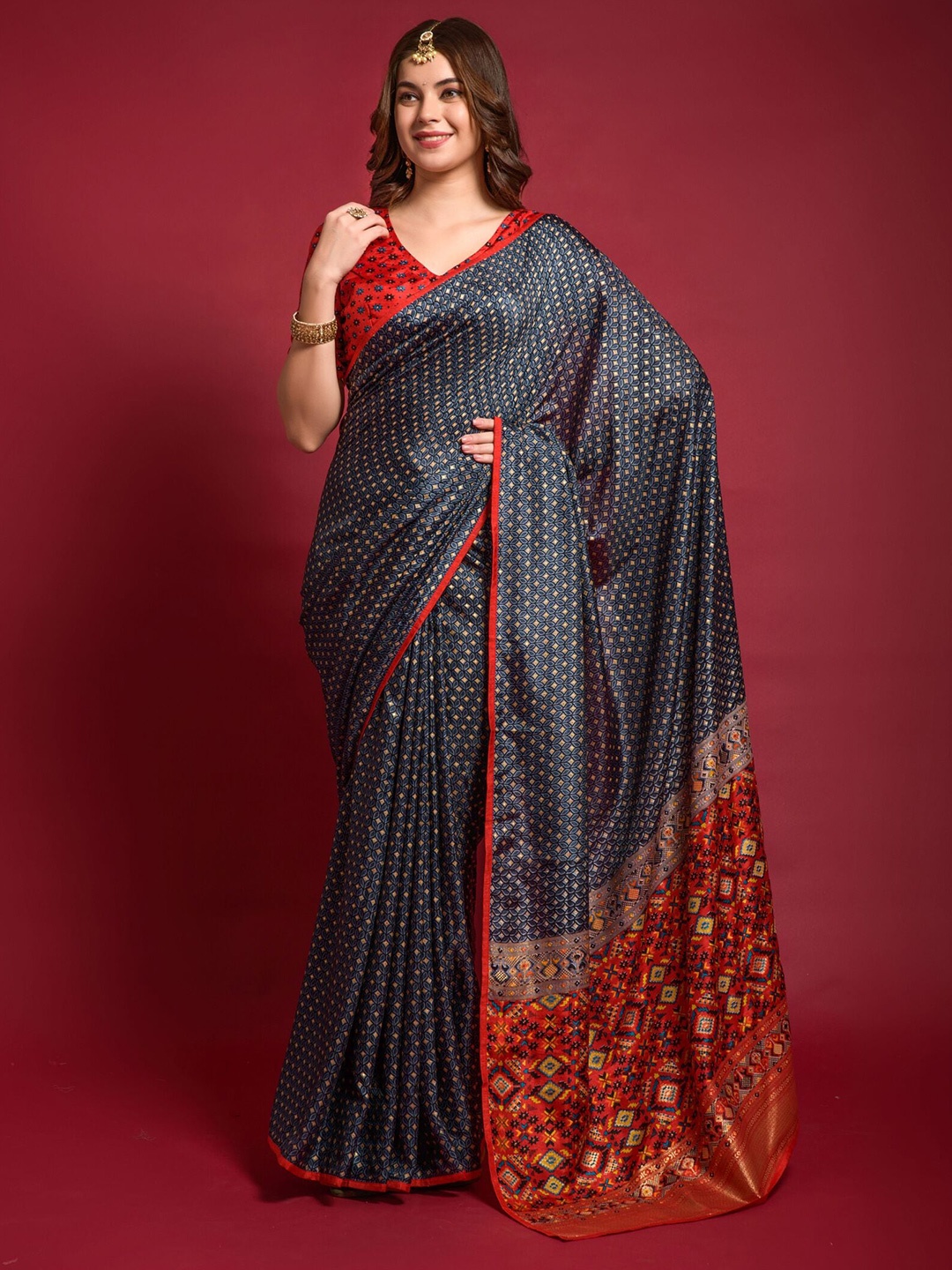 

Kalista Geometric Printed Banarasi Saree, Grey