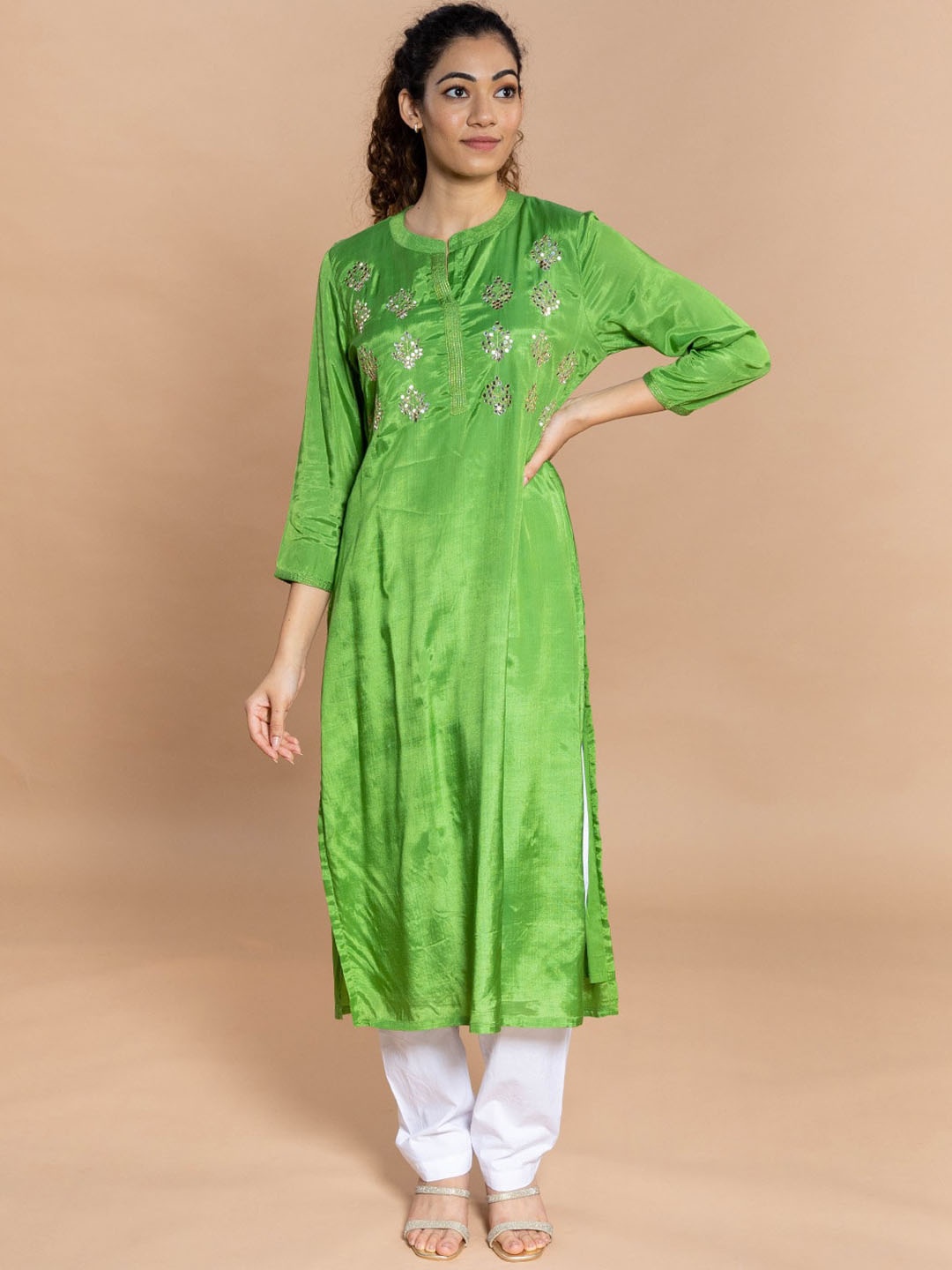 

Rmya Band Collar Embellished Mirror Work Kurta, Green