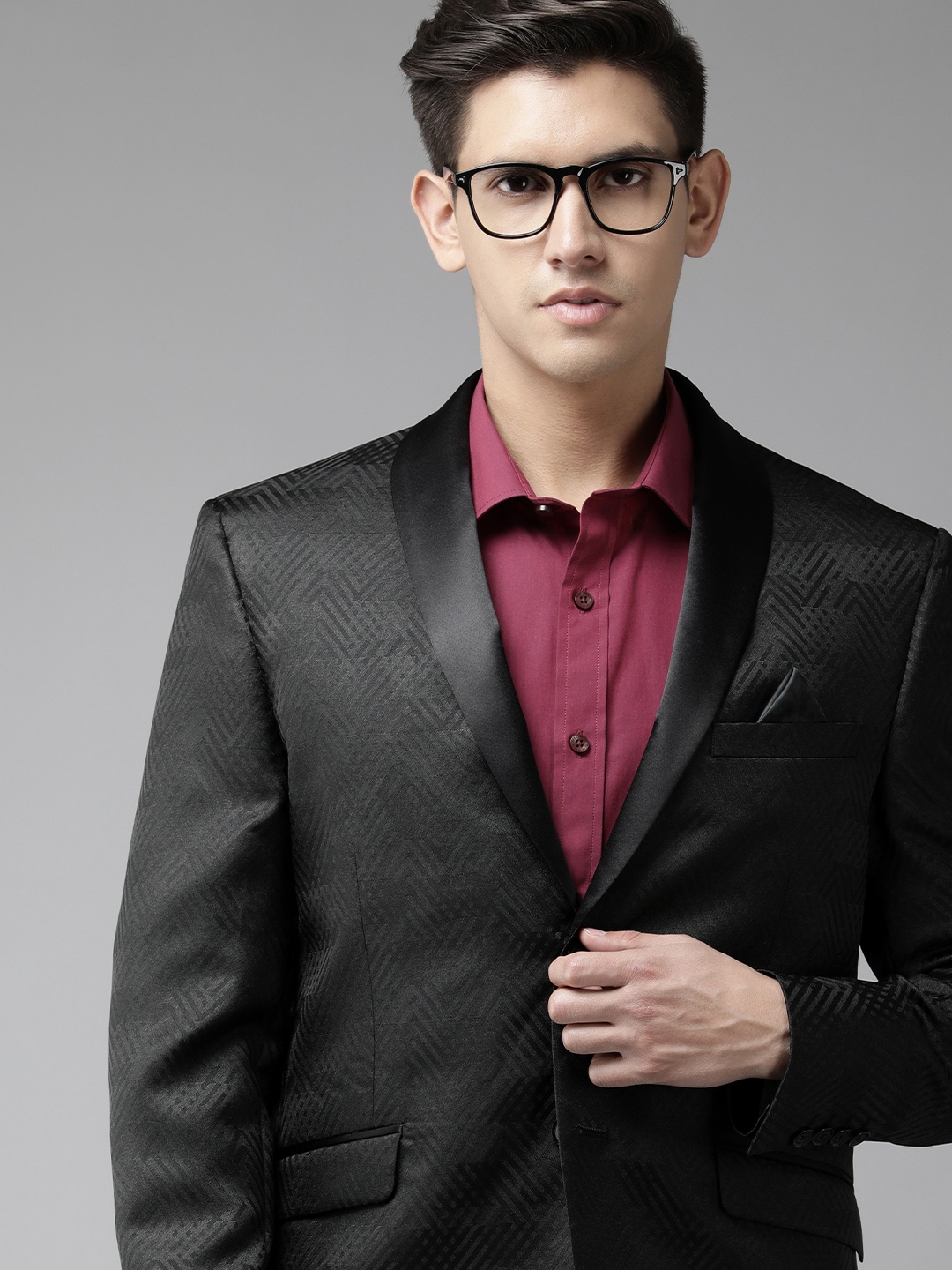 

V Dot Men Self Design Textured Skinny Fit Single-Breasted Formal Blazer, Black
