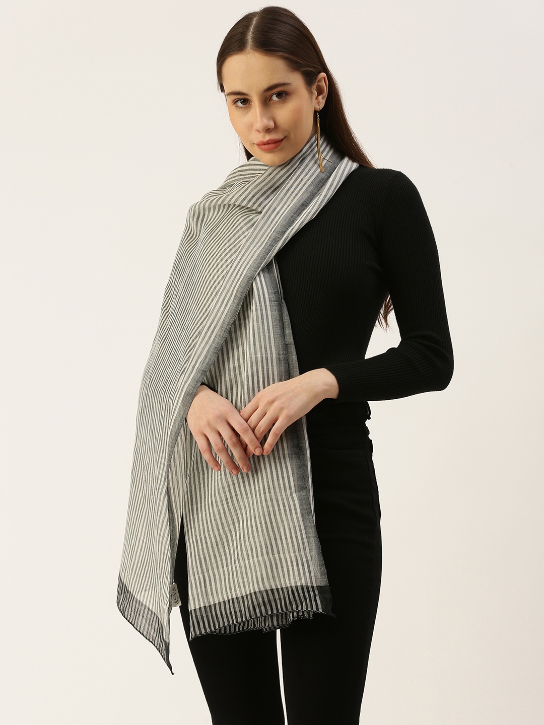 

ASVA Vertically Striped Scarf, White