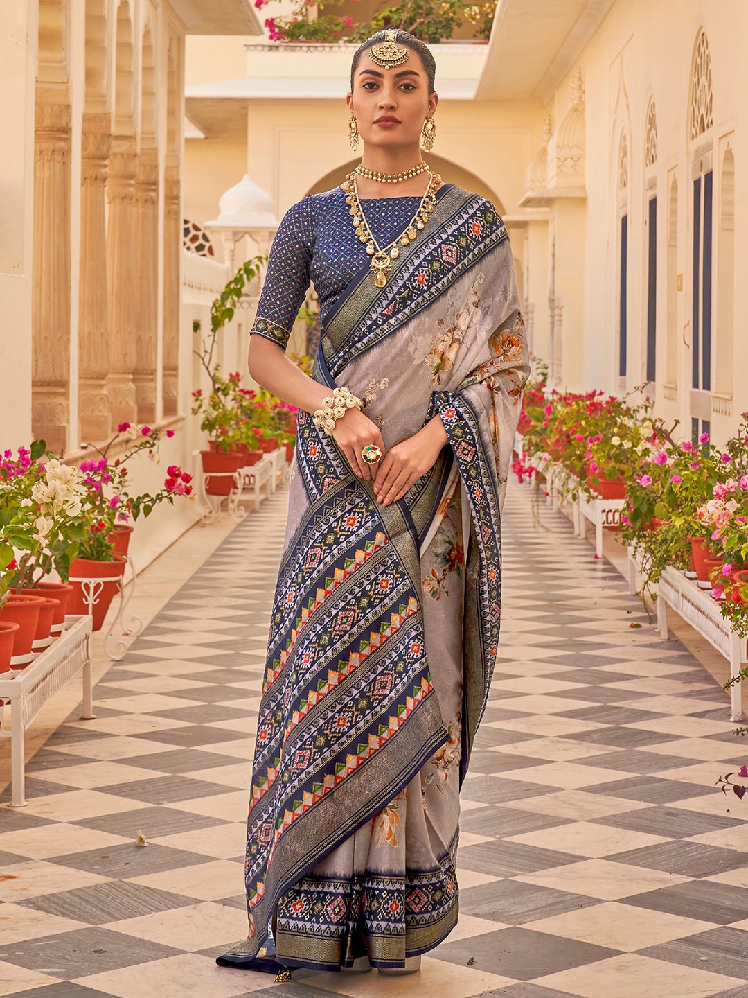 

Anouk Floral Printed Silk Blend Patola Saree, Grey