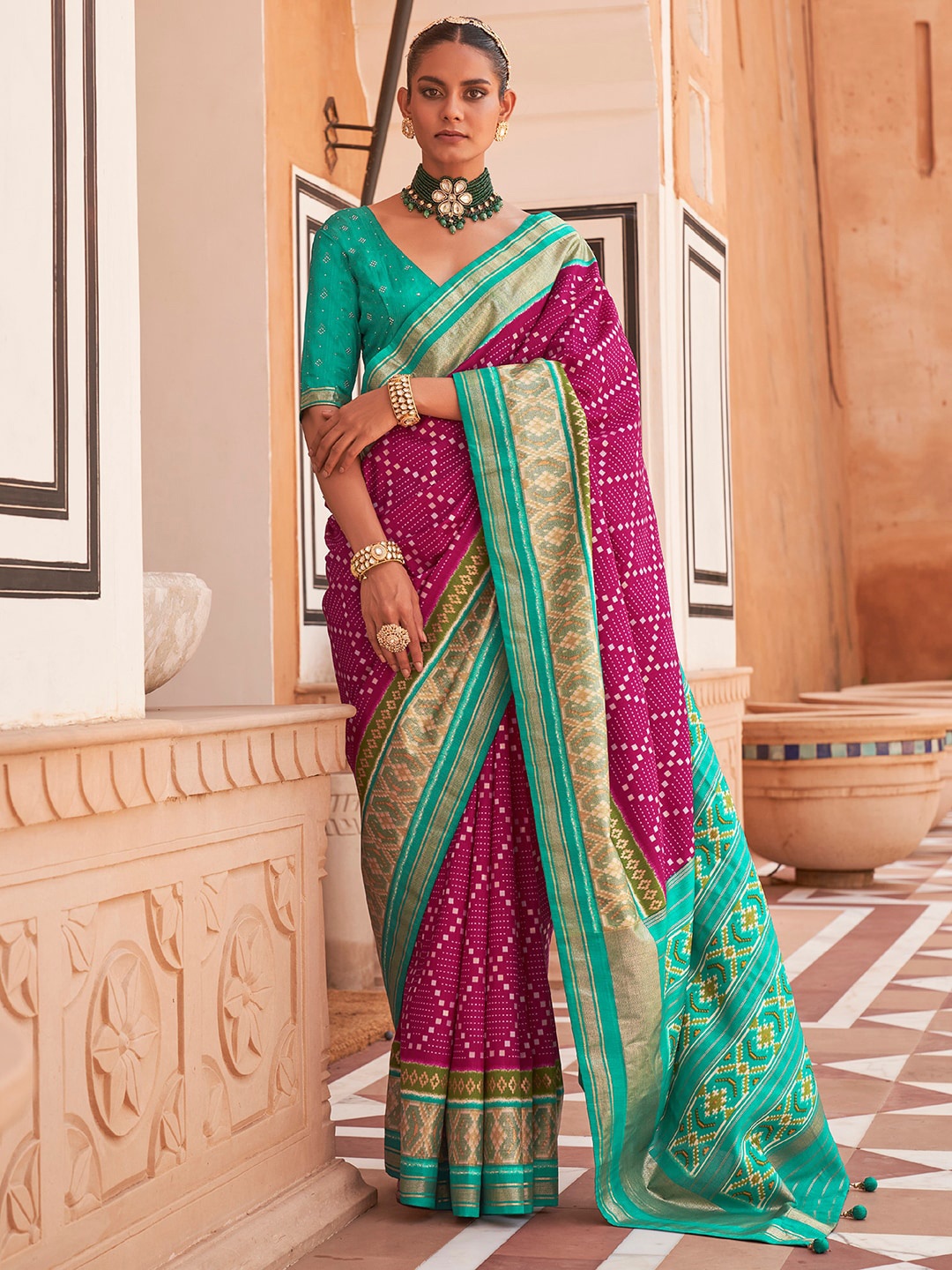

Anouk Silk Blend Pochampally Saree, Magenta