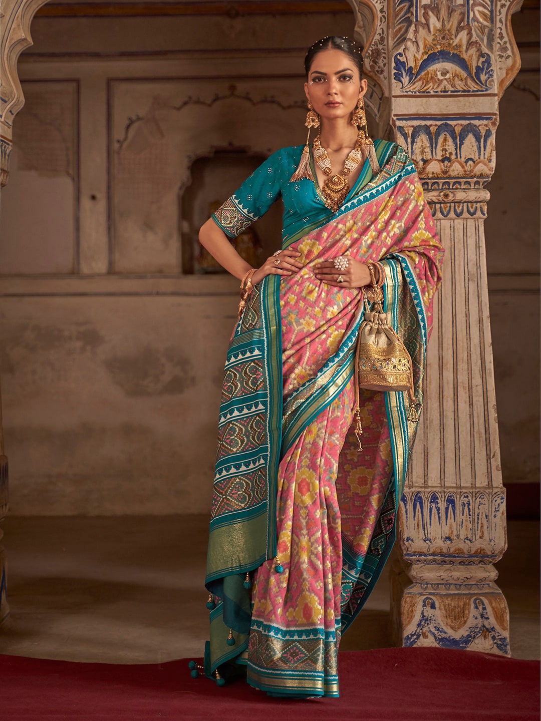 

Anouk Ethnic Motifs Printed Zari Silk Blend Pochampally Saree, Mauve