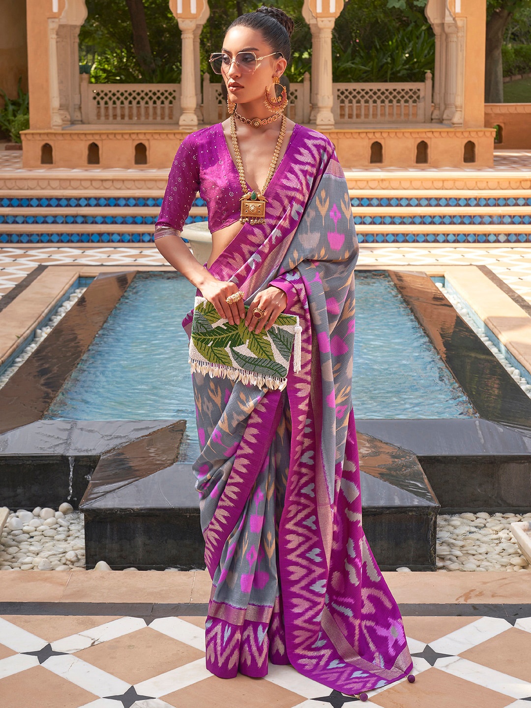 

Anouk Ethnic Motifs Printed Silk Blend Ikat Saree, Grey
