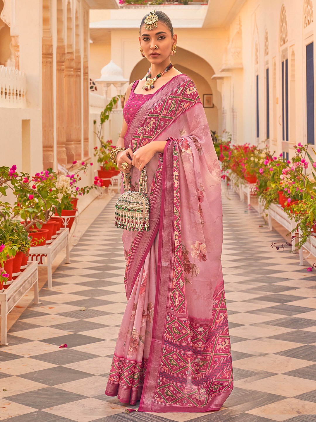 

Anouk Floral Printed Zari Silk Blend Patola Saree, Pink