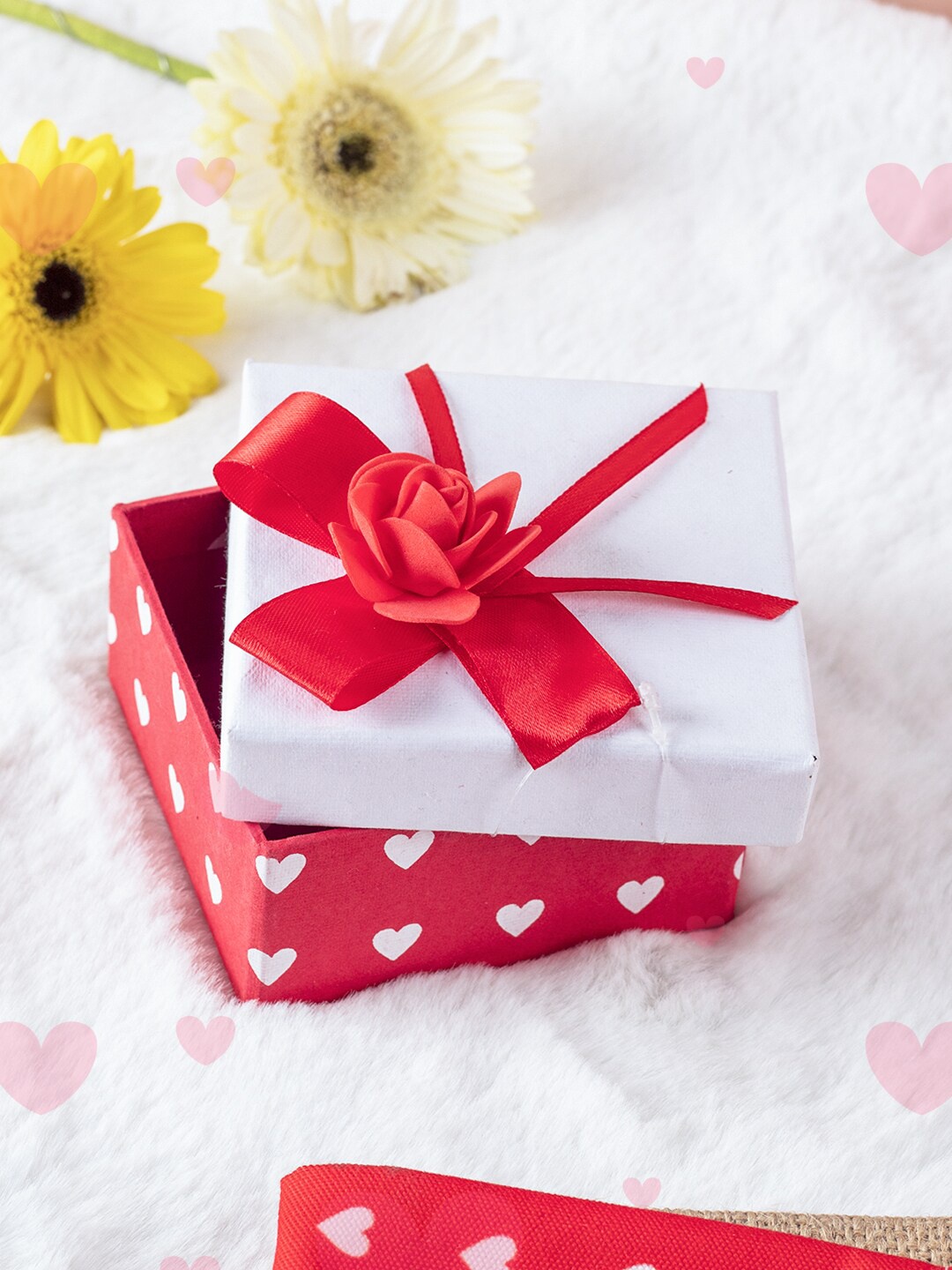 

MARKET99 Printed Valentines Day Gift Box With Ribbon, Red