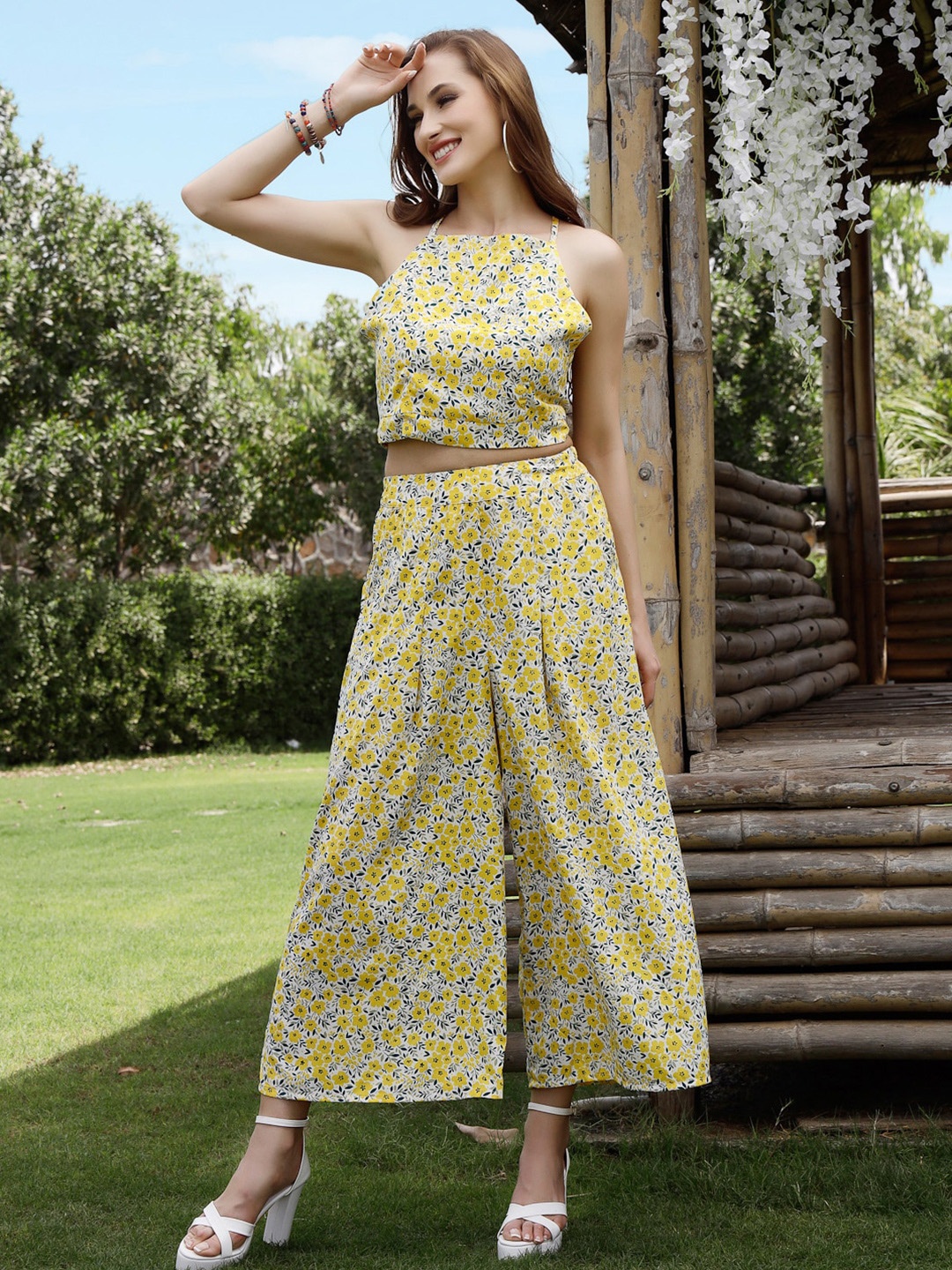 

Sera Women Floral Printed Flared Palazzos, Yellow