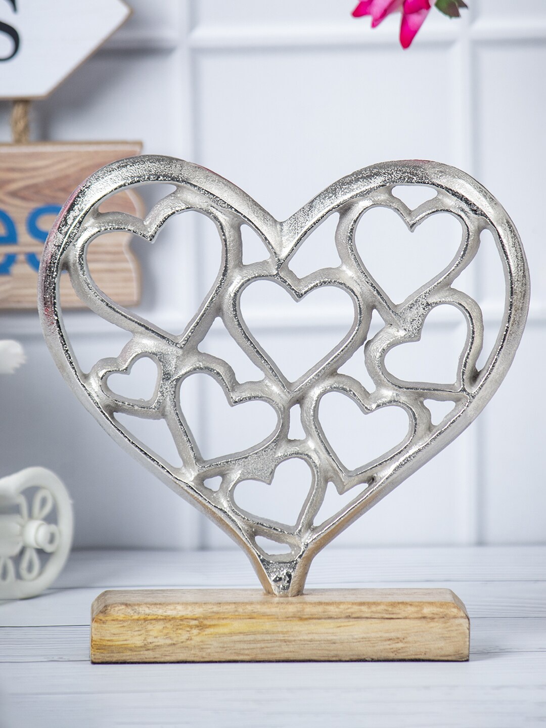 

MARKET99 Elegant Love Silver-Toned & Brown Hearts on Wooden Base Sculpture Showpiece