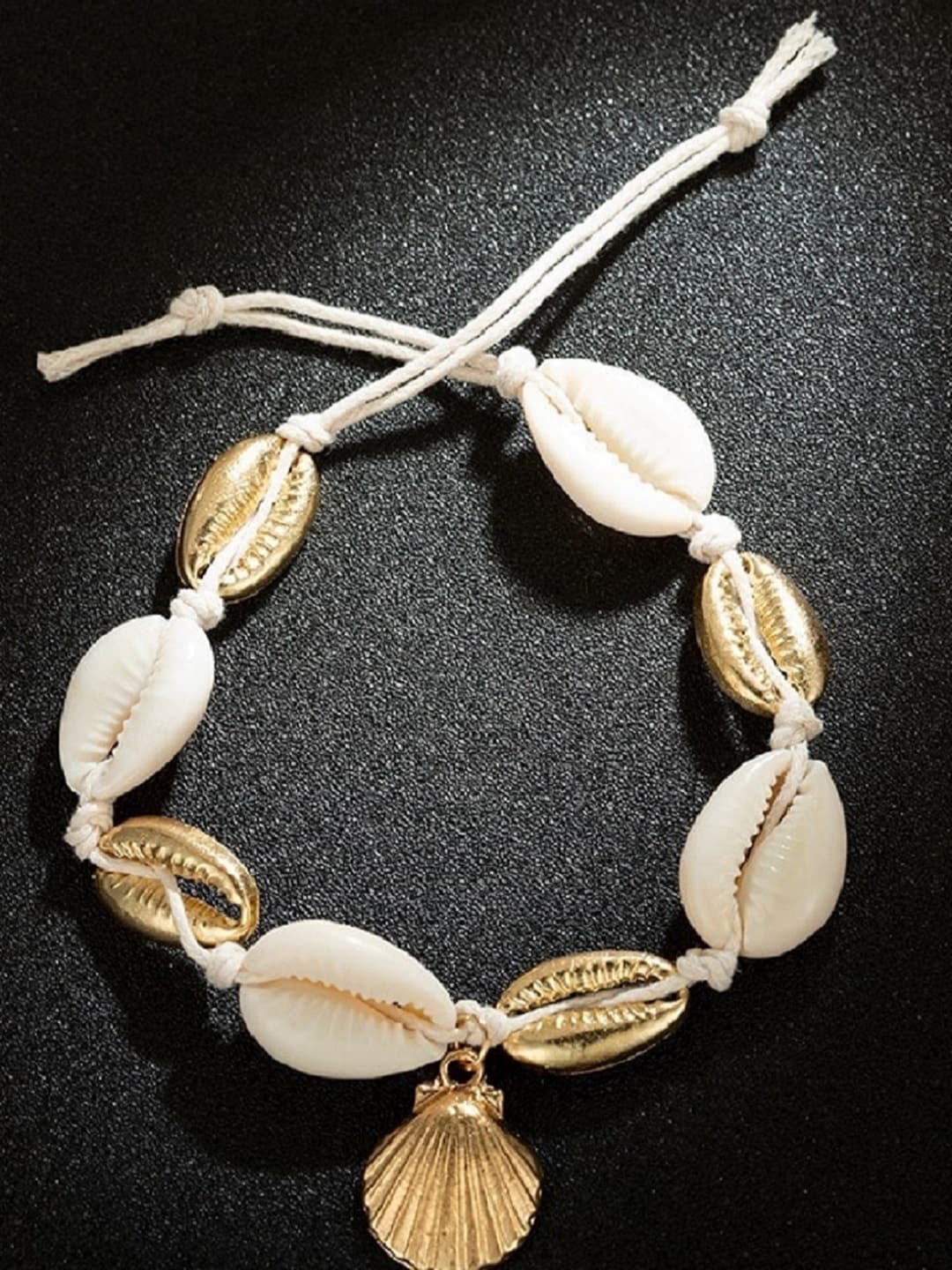 

OOMPH Sea Shell Anklet, Gold