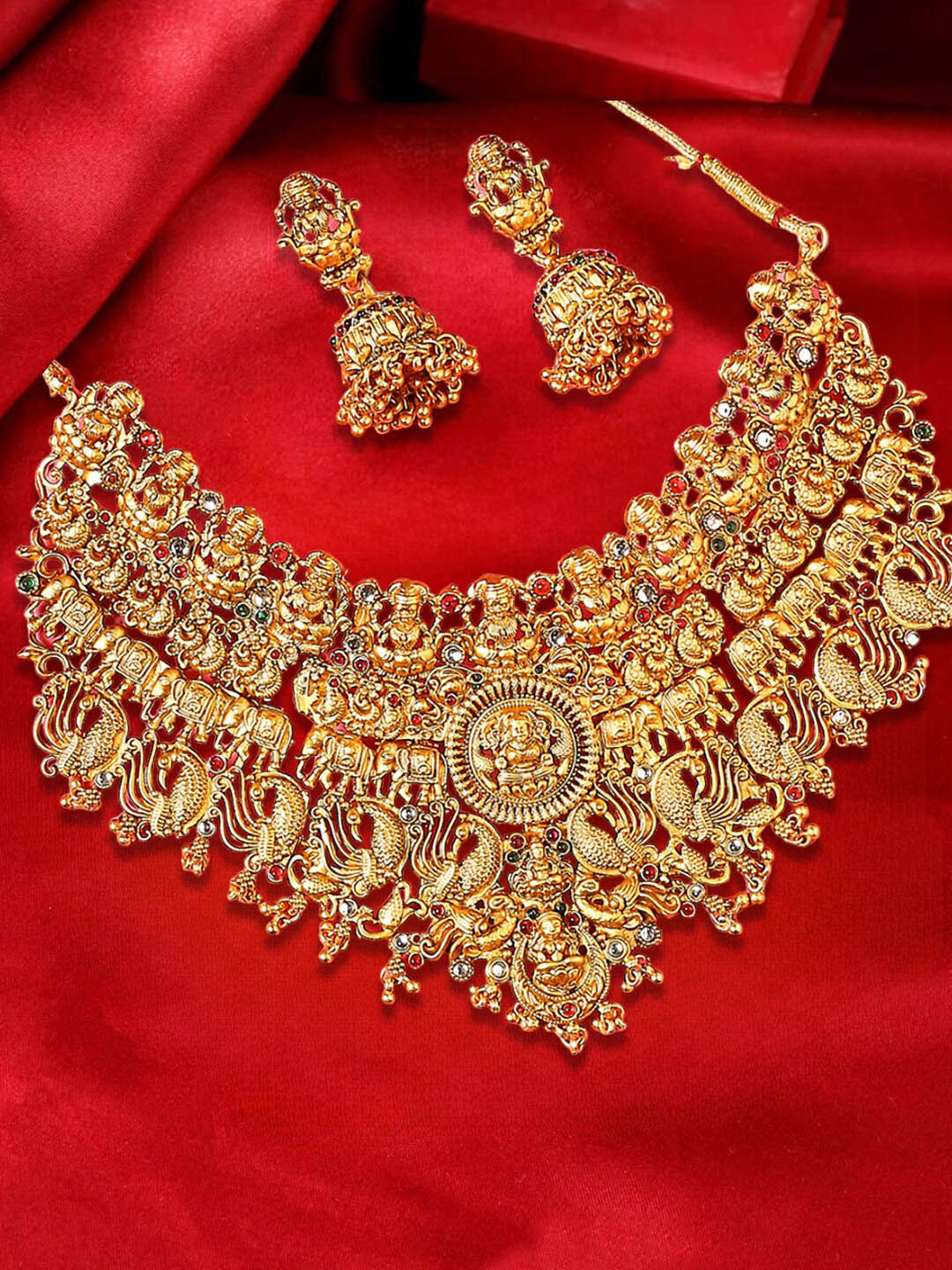 

OOMPH Stone Studded & Beaded Jewellery Set, Gold