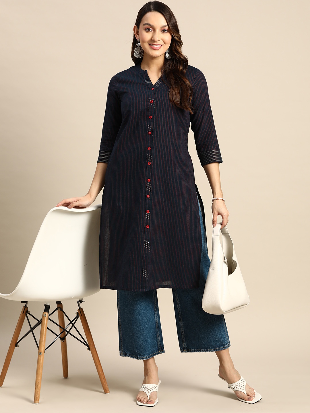 

Sangria Women Striped Pure Cotton Kurta, Navy blue