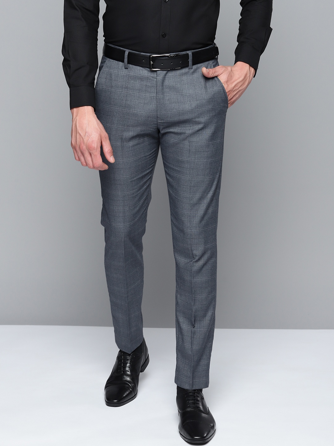 

DENNISON Men Smart Self Design Tapered Fit Formal Trousers, Grey