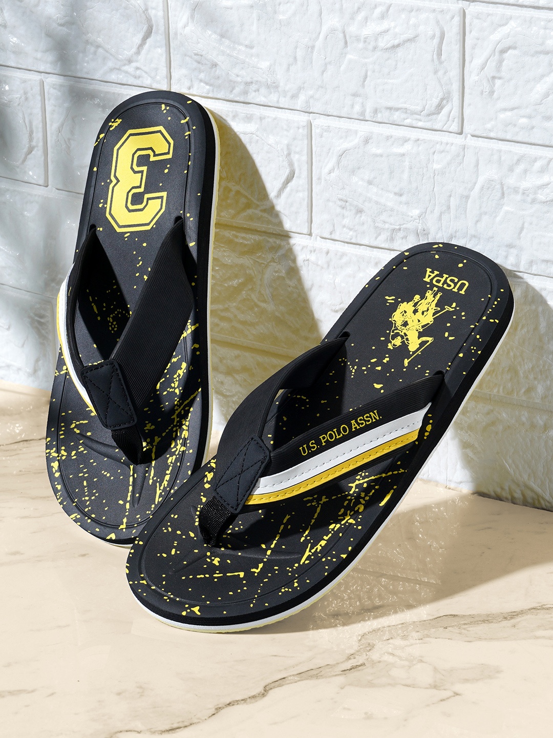

U.S. Polo Assn. Men Colourblocked & Brand Logo Print Trud Thong Flip-Flops, Black