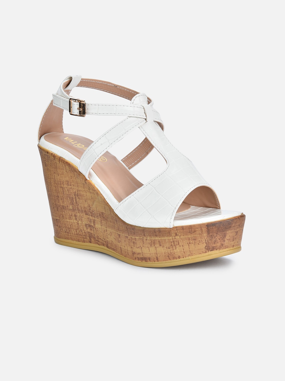 

VALIOSAA Wedge Heels With Buckles, White