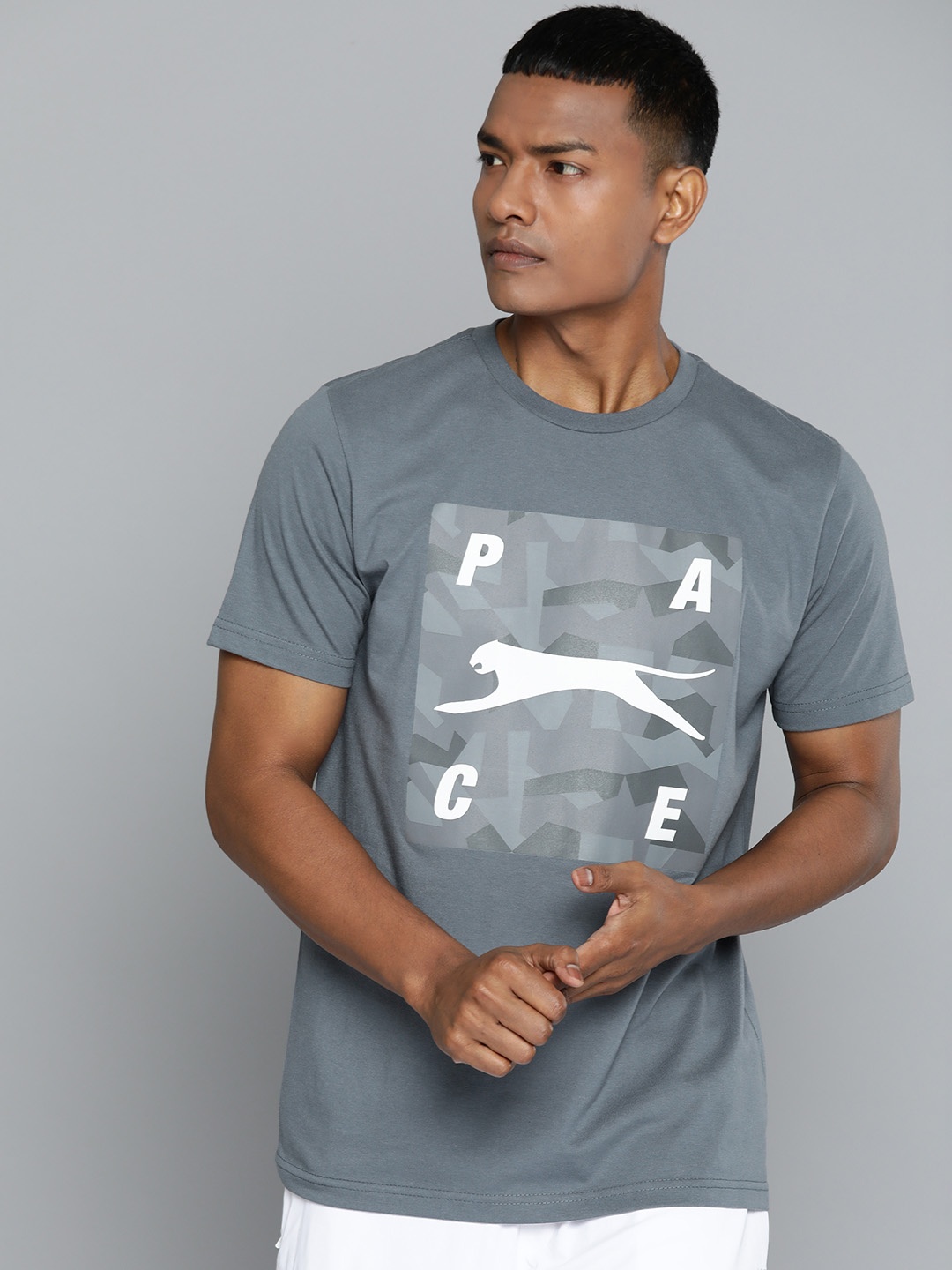 

Slazenger Men Brand Logo Printed Running T-shirt, Grey