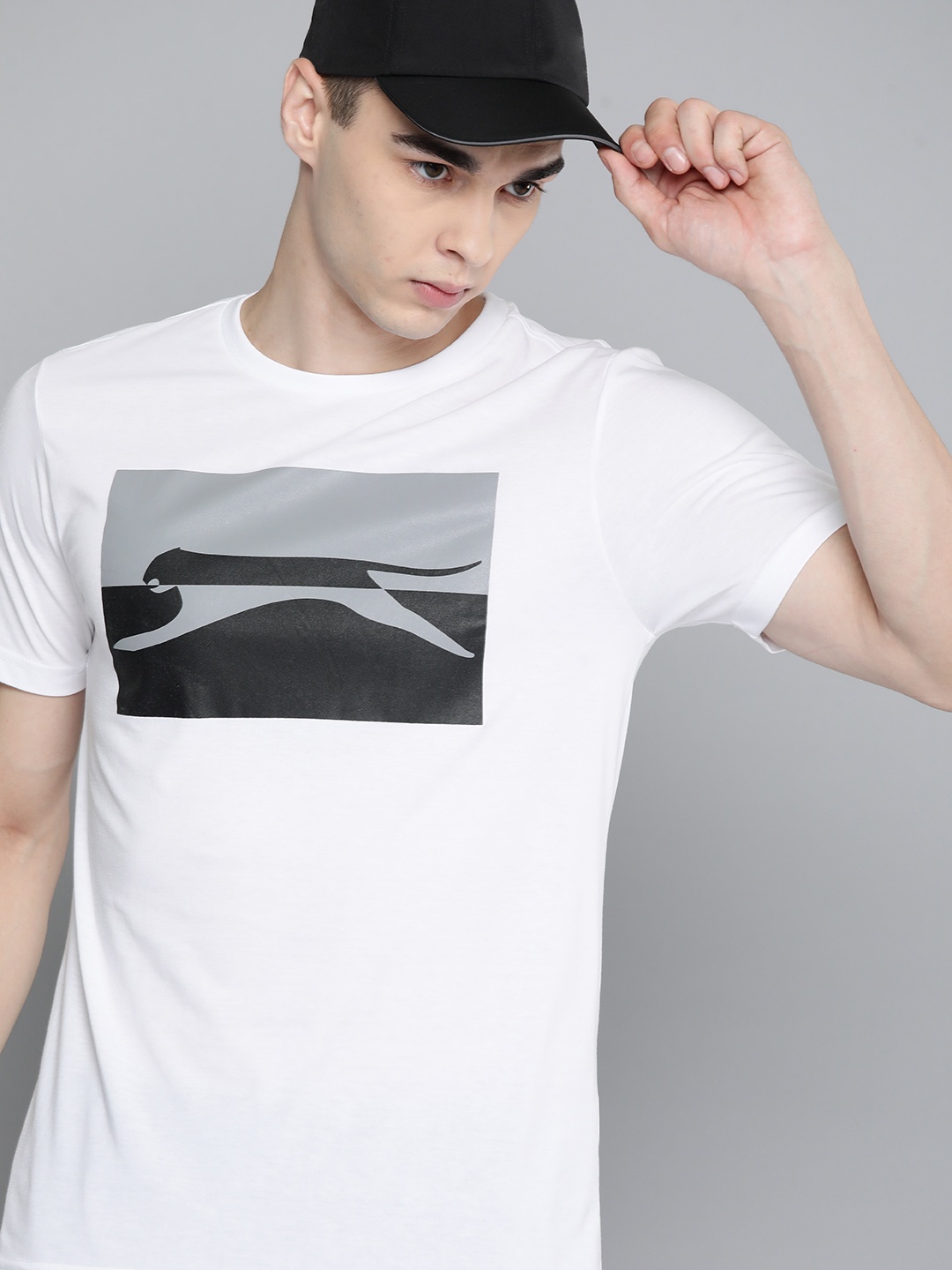 

Slazenger Men Brand Logo Printed Running T-shirt, White