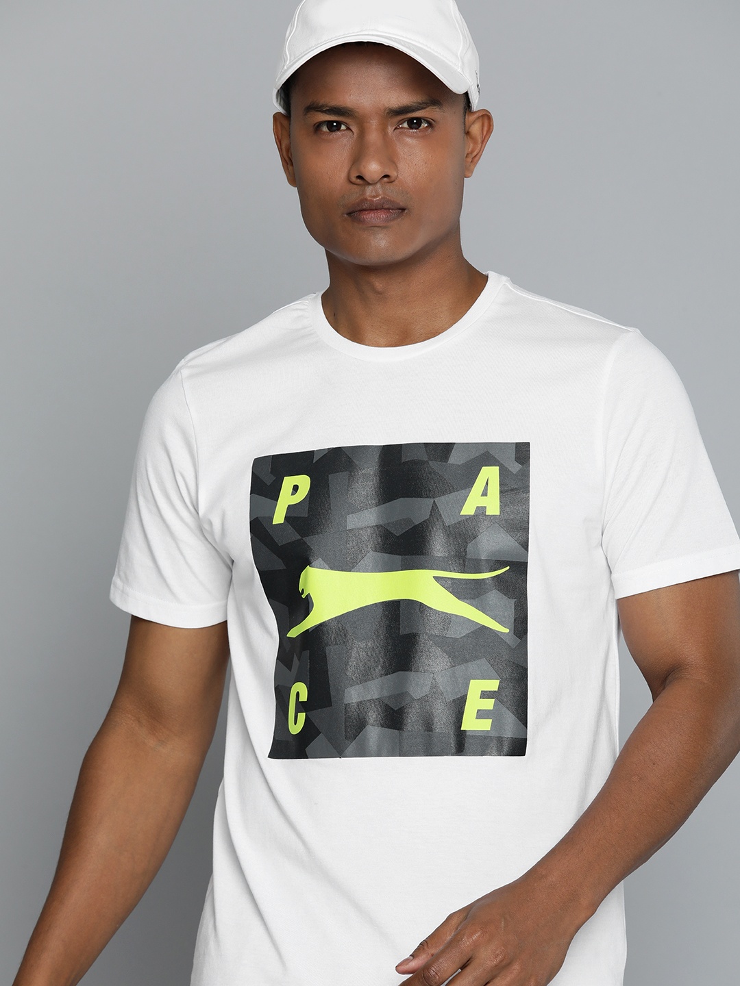

Slazenger Men Brand Logo Printed Running T-shirt, White