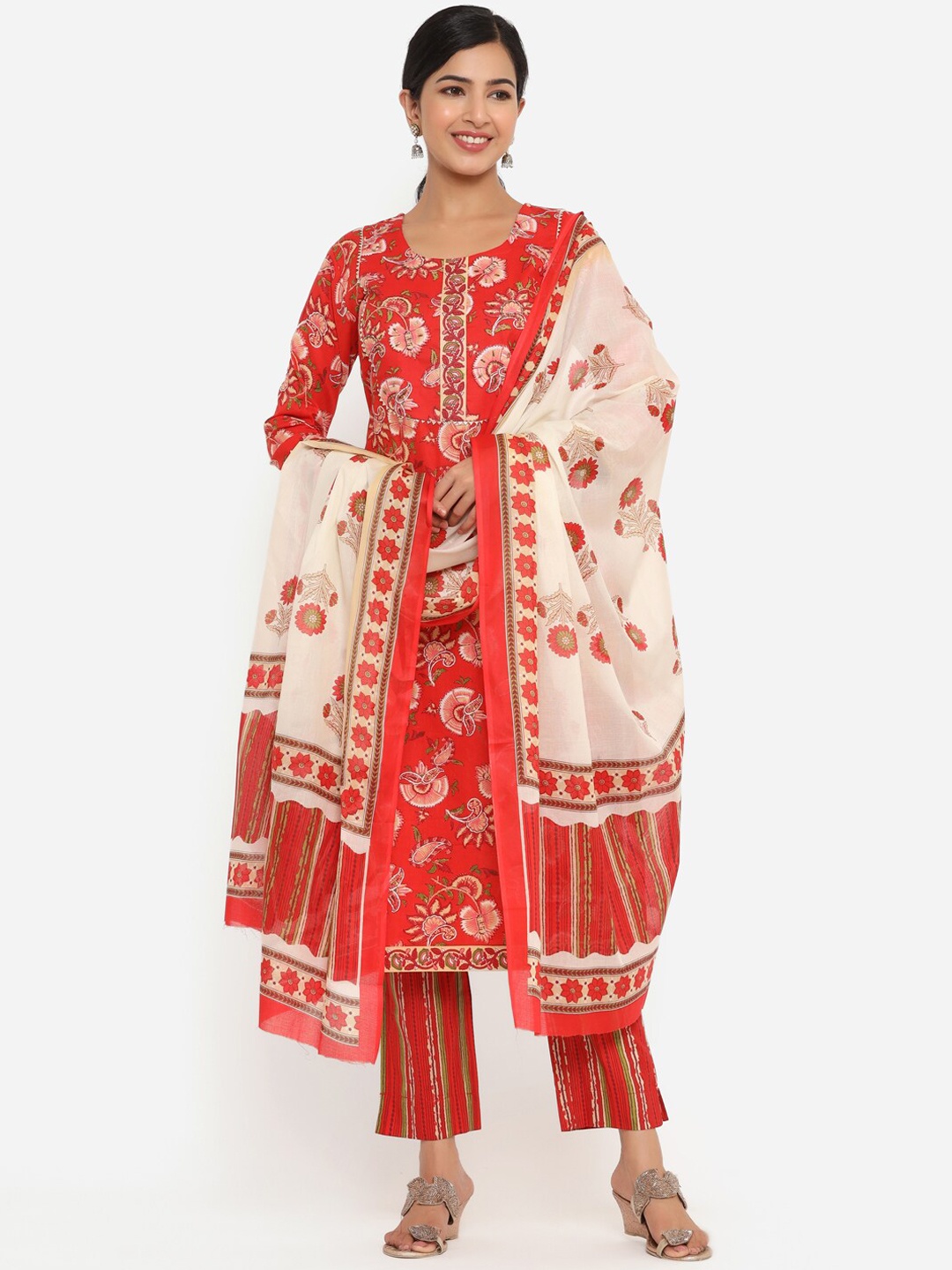 

Yufta Floral Printed Gotta Patti Pure Cotton Kurta with Trousers & Dupatta, Red
