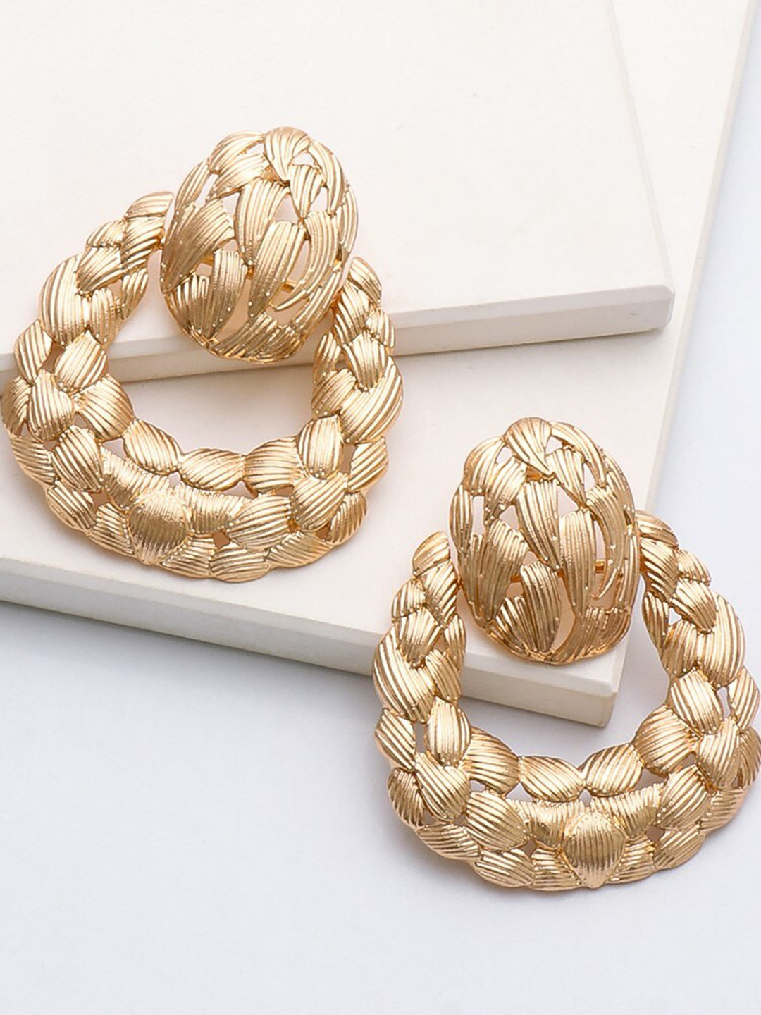 

THESTO Gold-Plated Contemporary Drop Earrings
