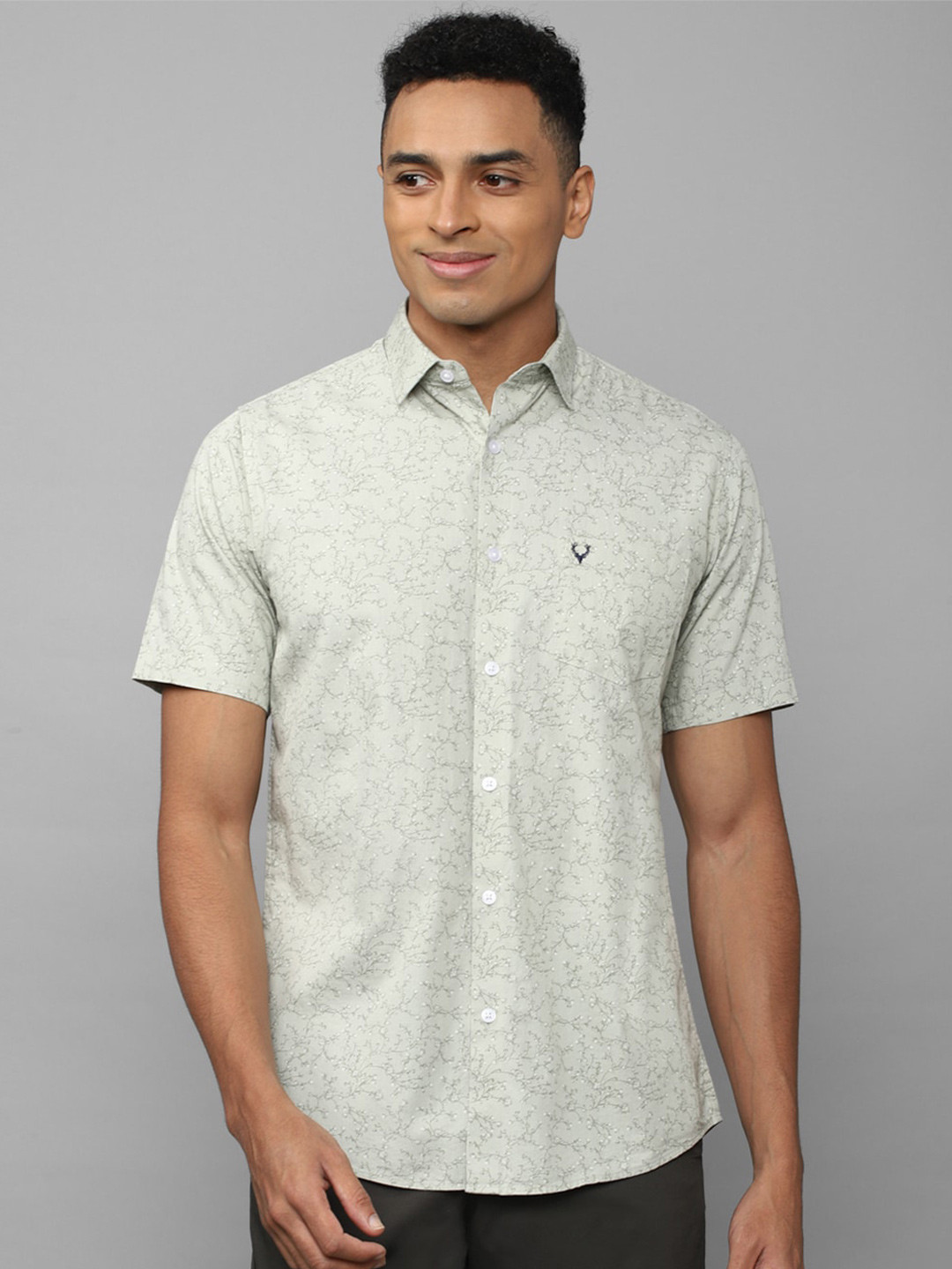

Allen Solly Men Slim Fit Floral Printed Pure Cotton Casual Shirt, Green