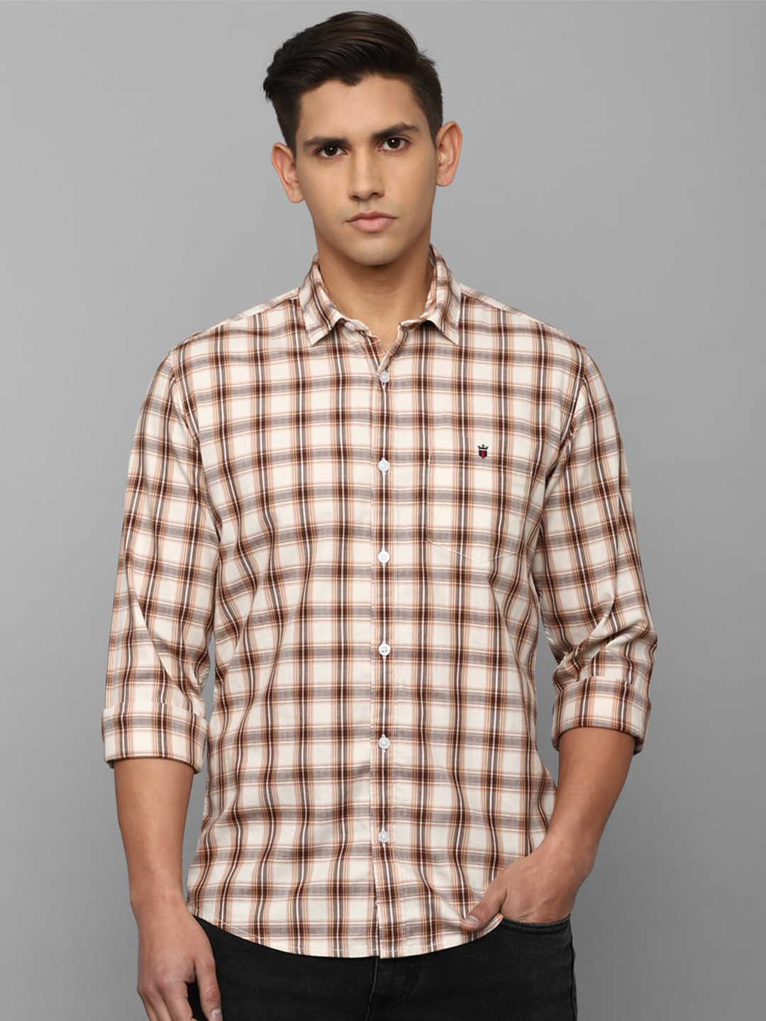 

Louis Philippe Jeans Men Slim Fit Gingham Checked Pure Cotton Casual Shirt, Cream