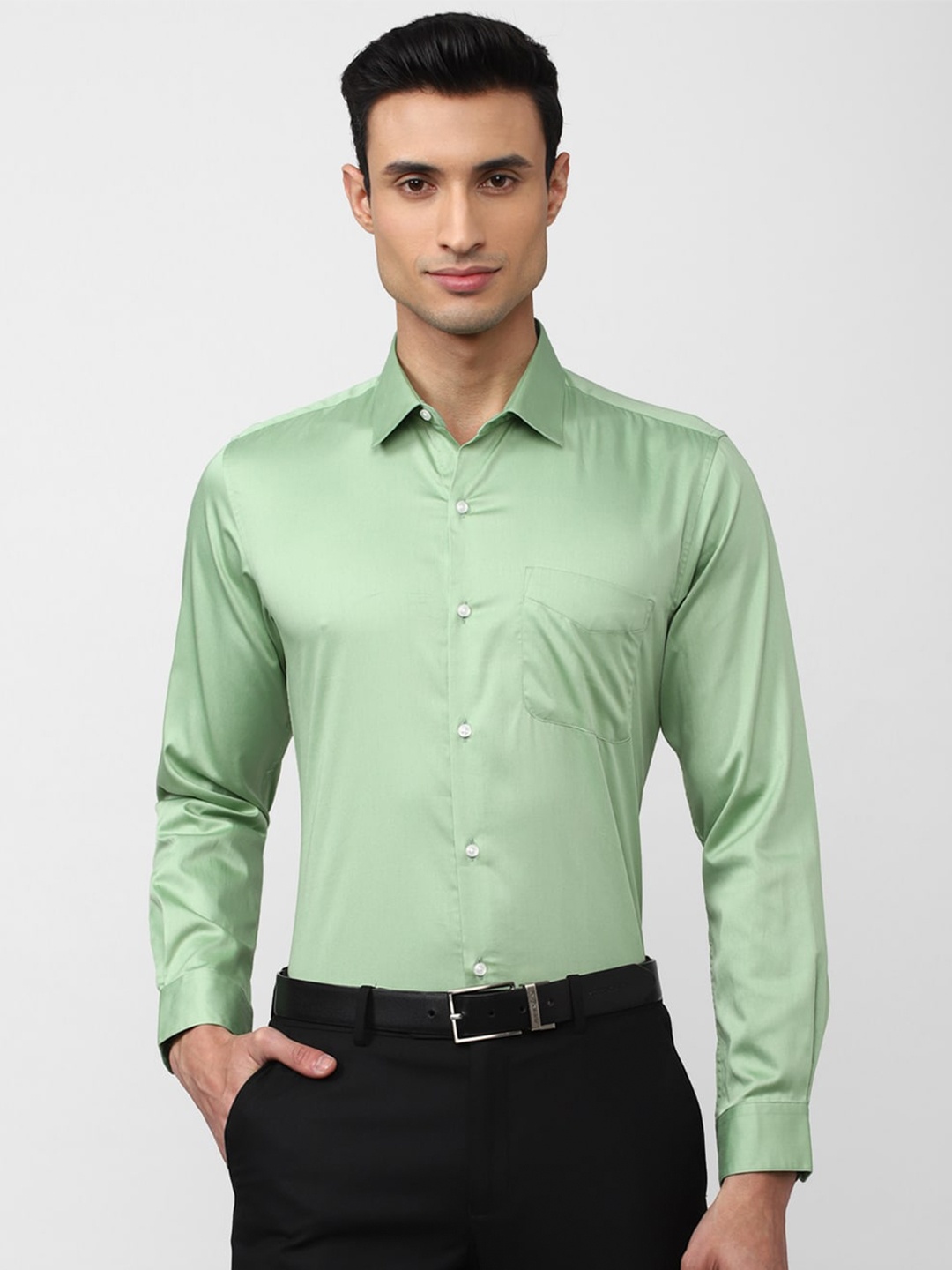 

Peter England Men Pure Cotton Formal Shirt, Green